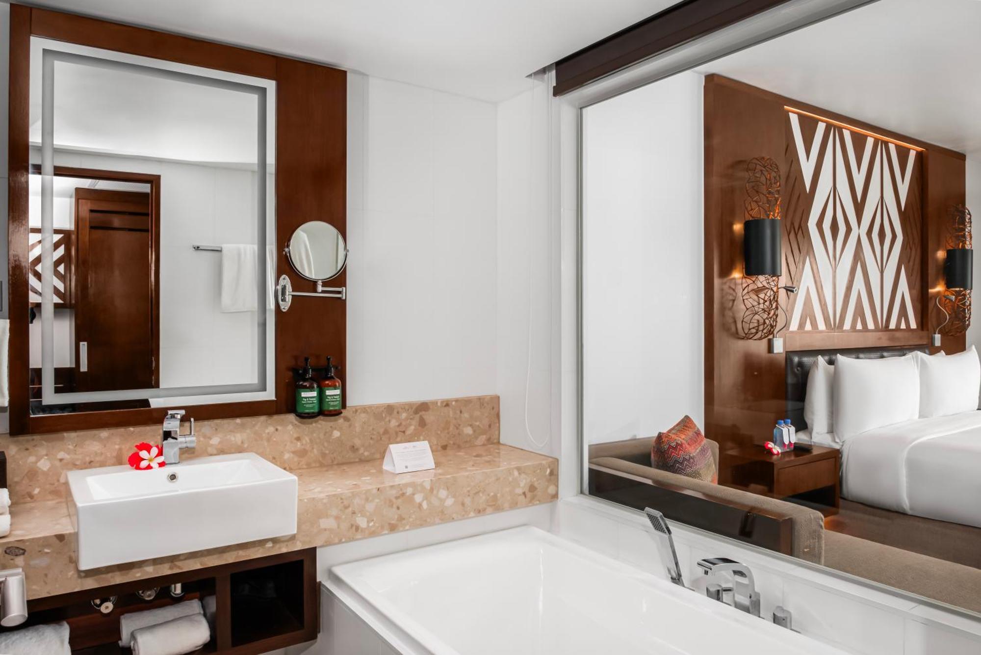 Standard King Room - Accessible