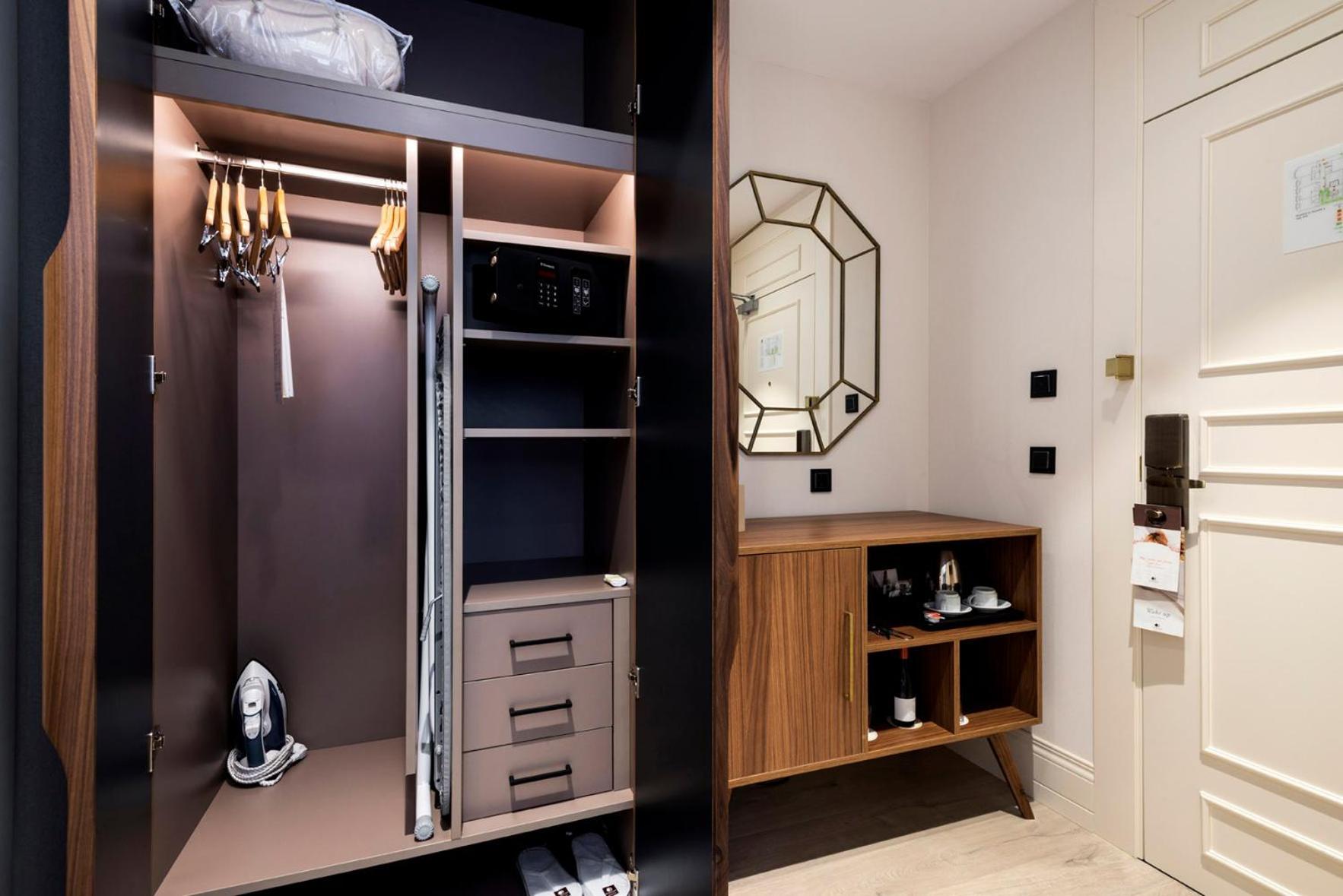 Quarto Duplo