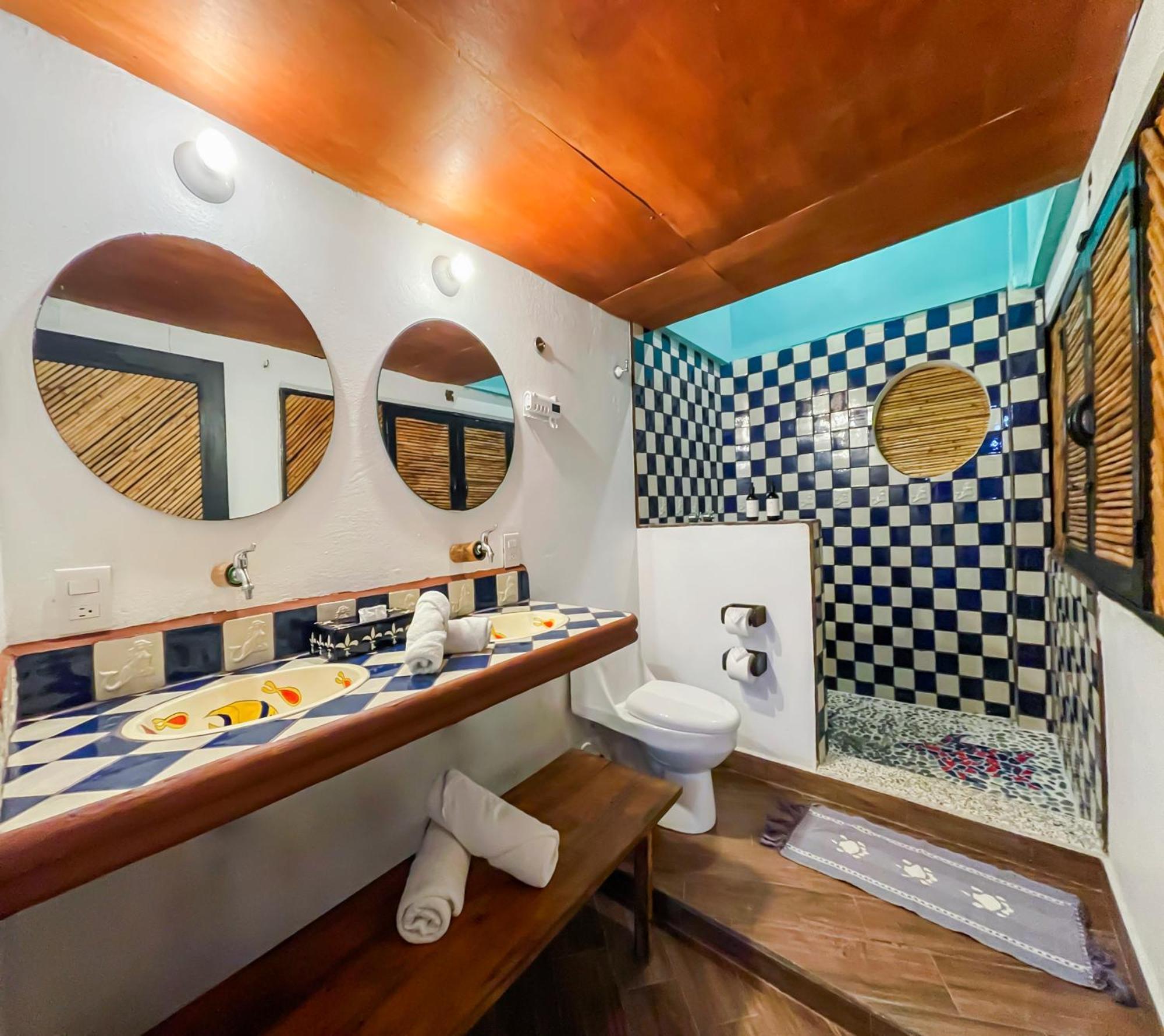 Double Room with Private Bathroom,1534533010:JPEG
