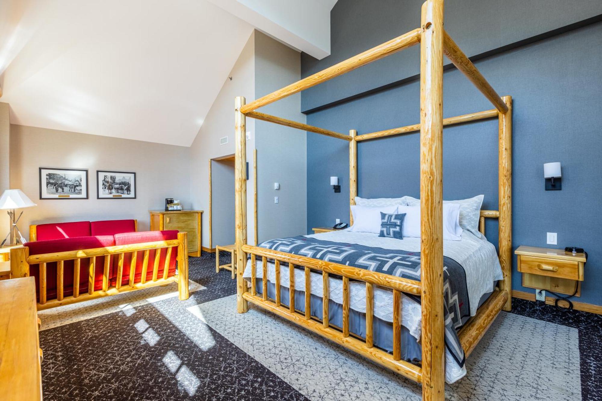 Brewster Suite Non-Pet Friendly
