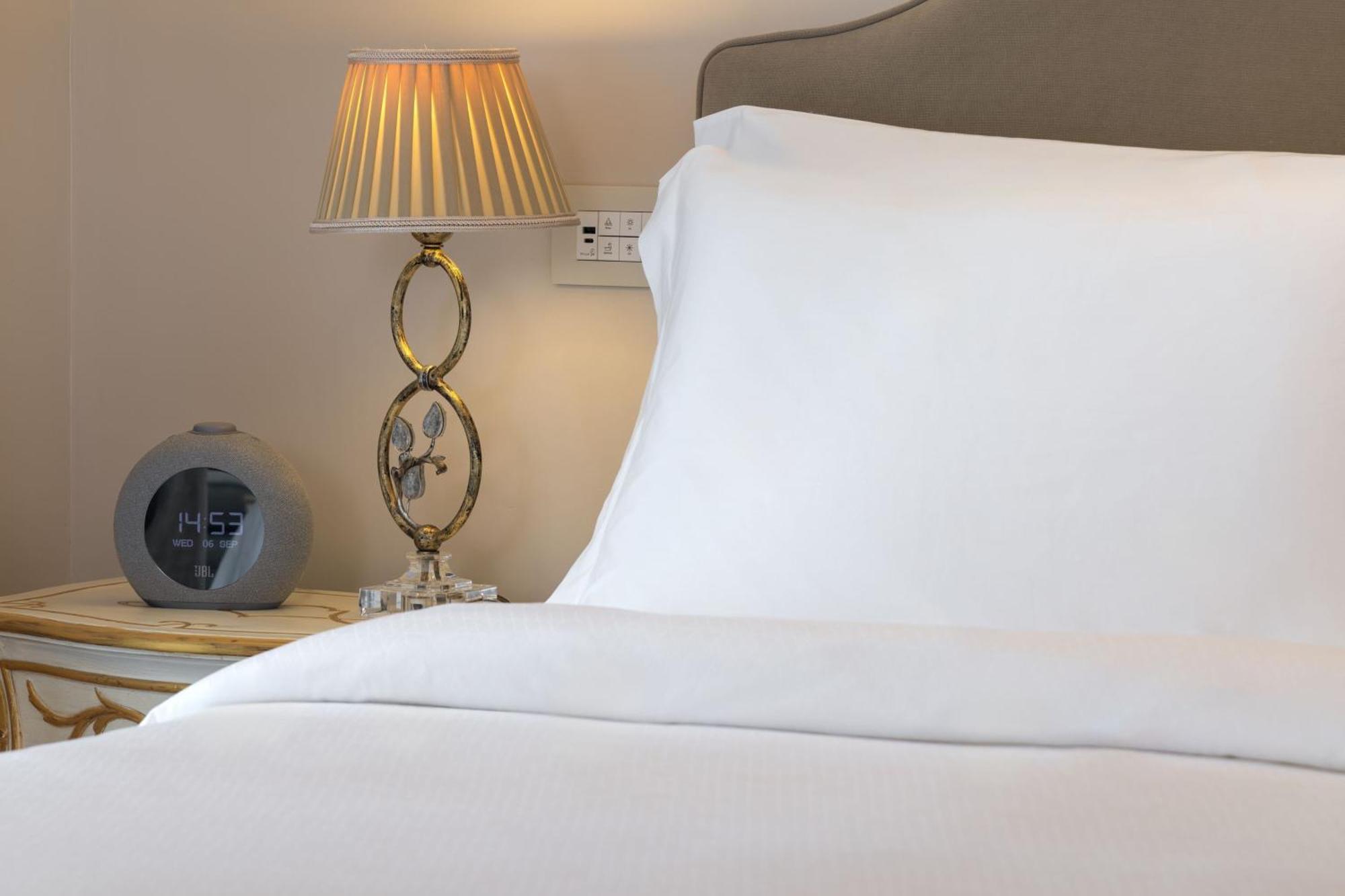 Chambre Lit King-Size Deluxe - Vue sur Ville