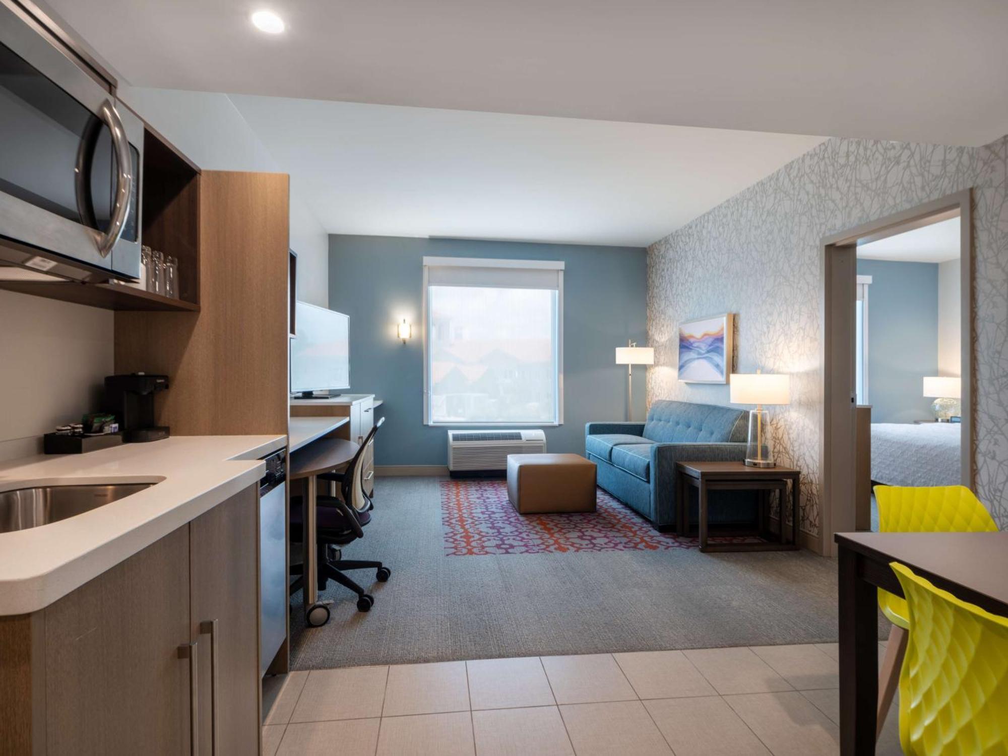 One-Bedroom King Suite