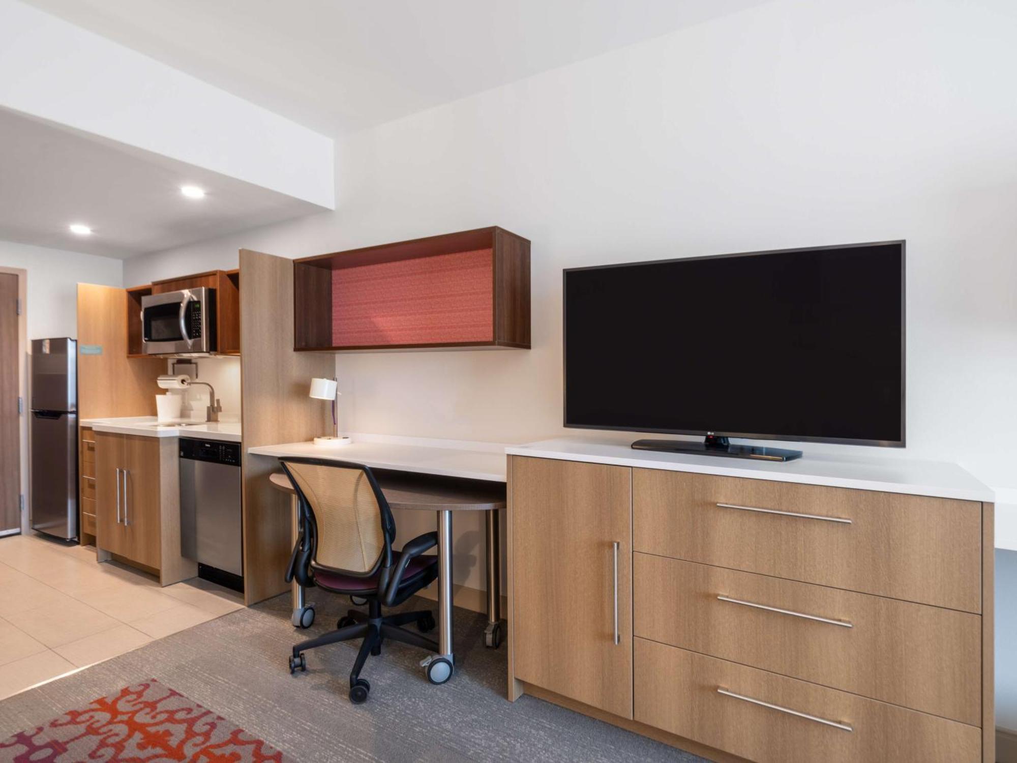King Studio Suite