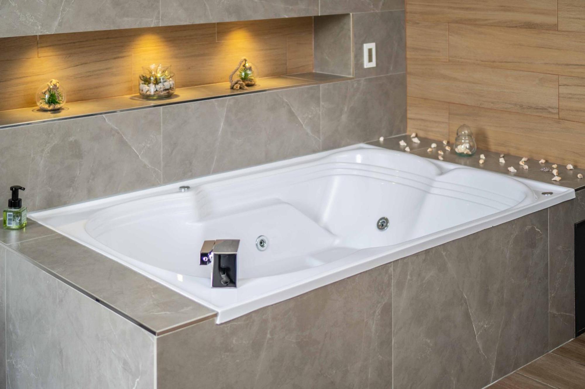 Suite con bañera de hidromasaje