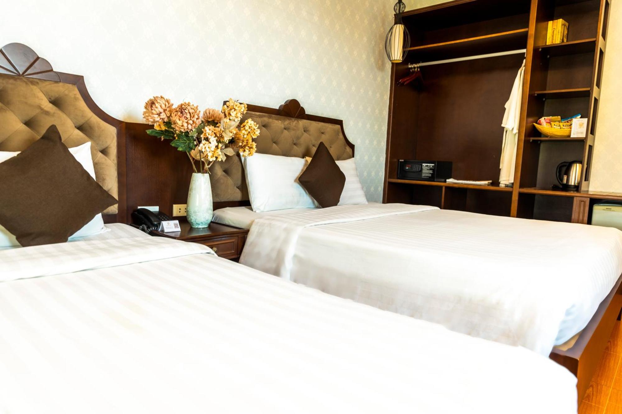 Deluxe Triple Room