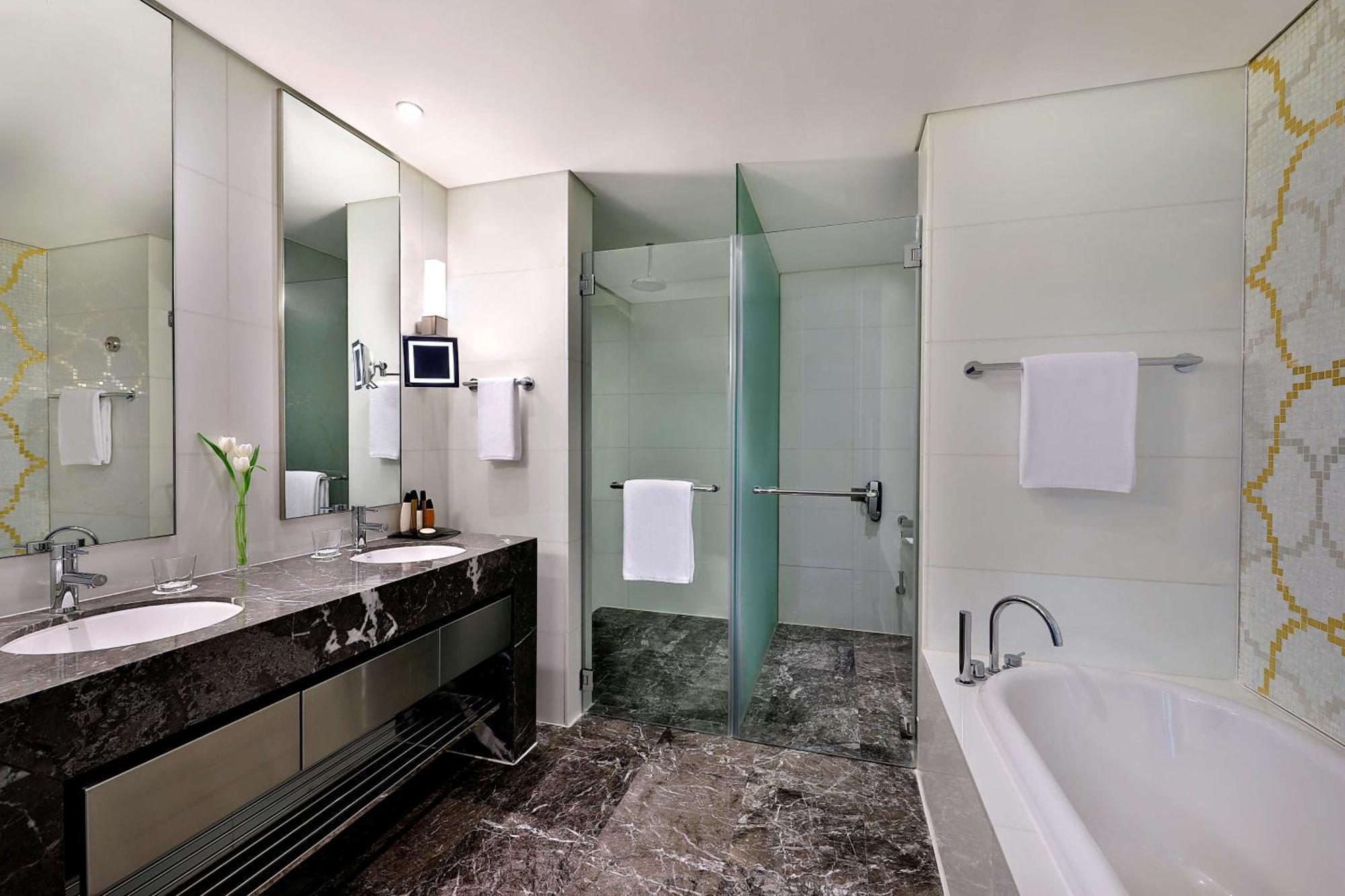 Grand Premier King Room Sea View