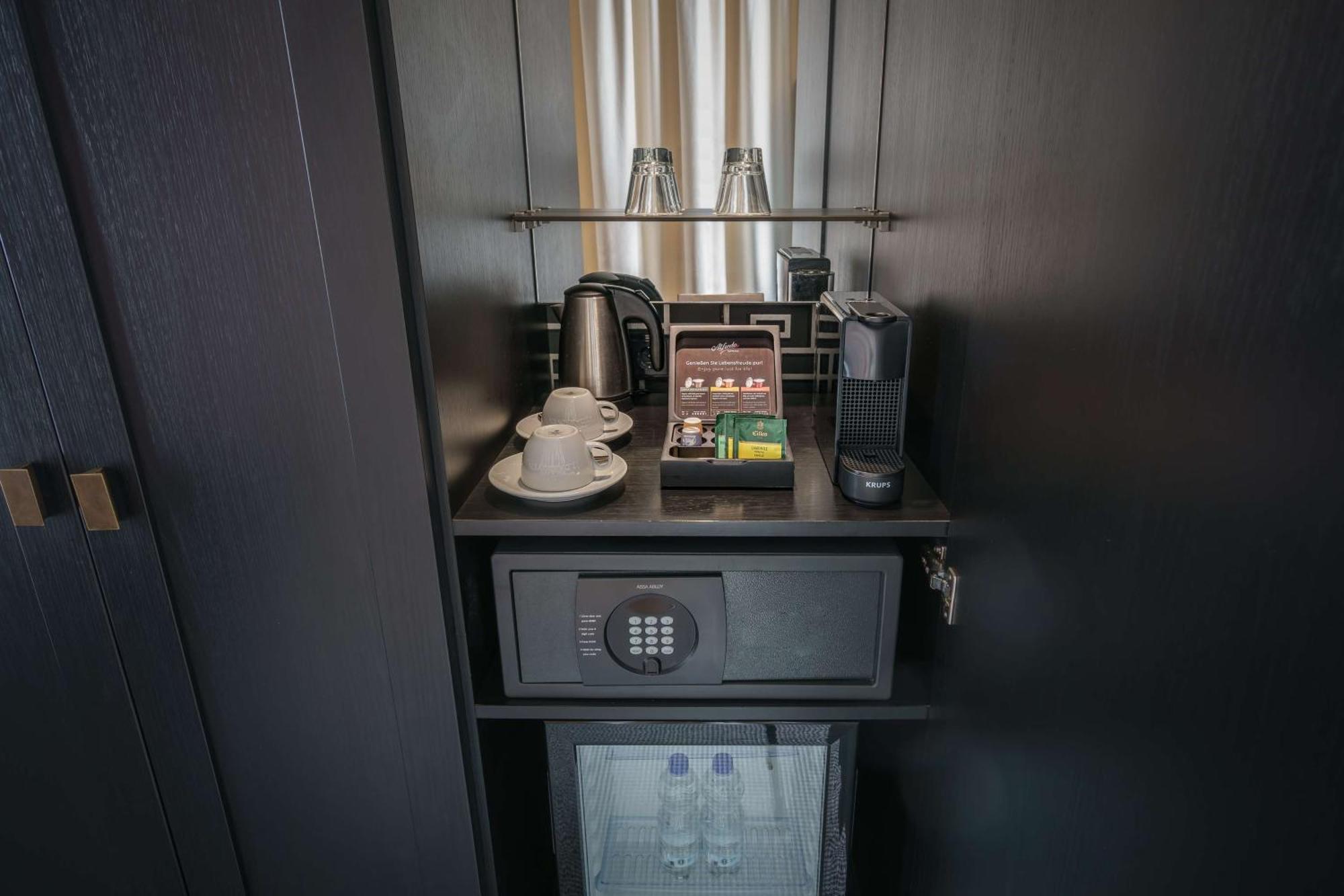 Kamer met Queensize Bed en Uitzicht op de Rivier