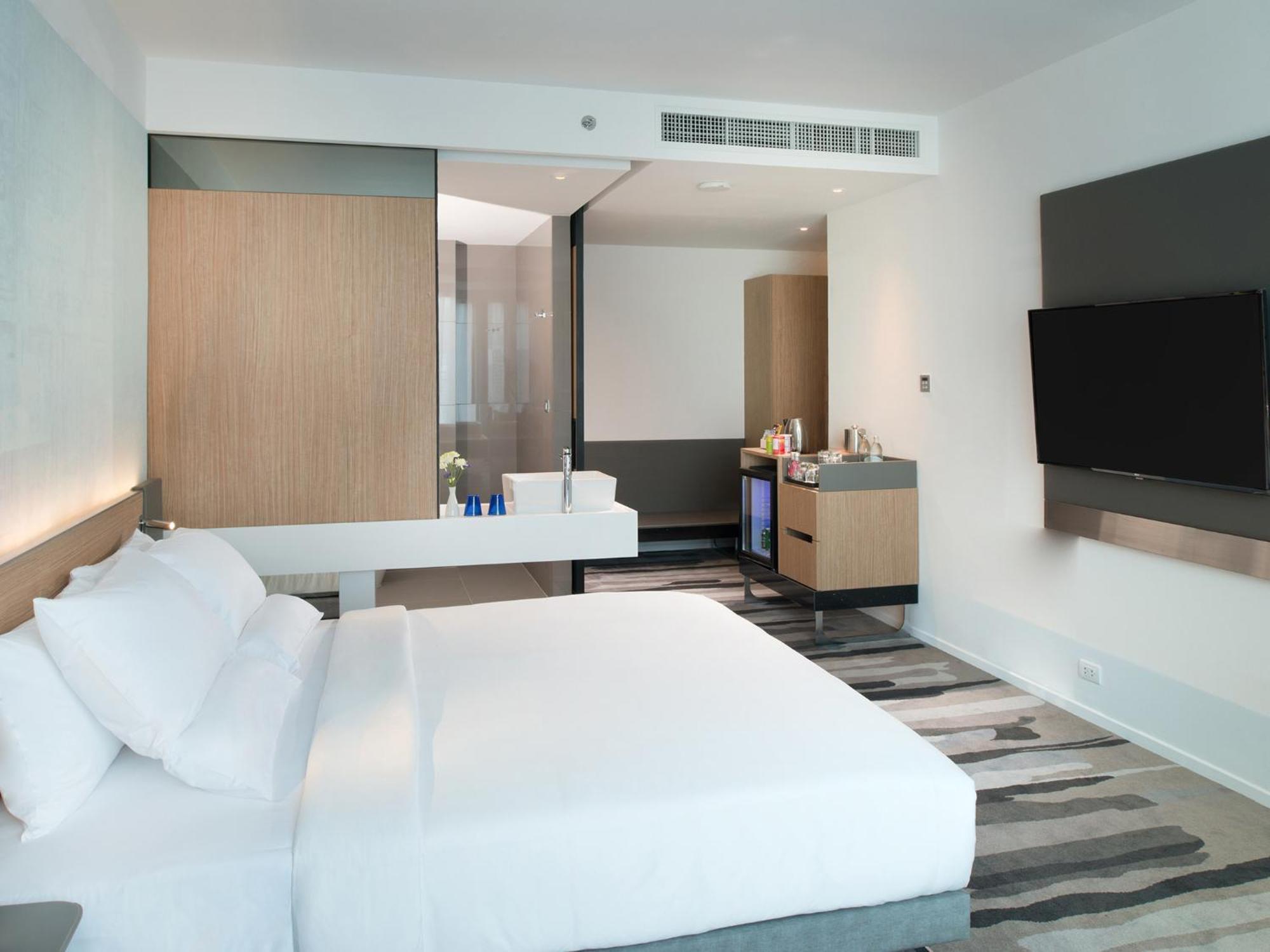 Grand Deluxe Zimmer mit Kingsize-Bett und Badewanne