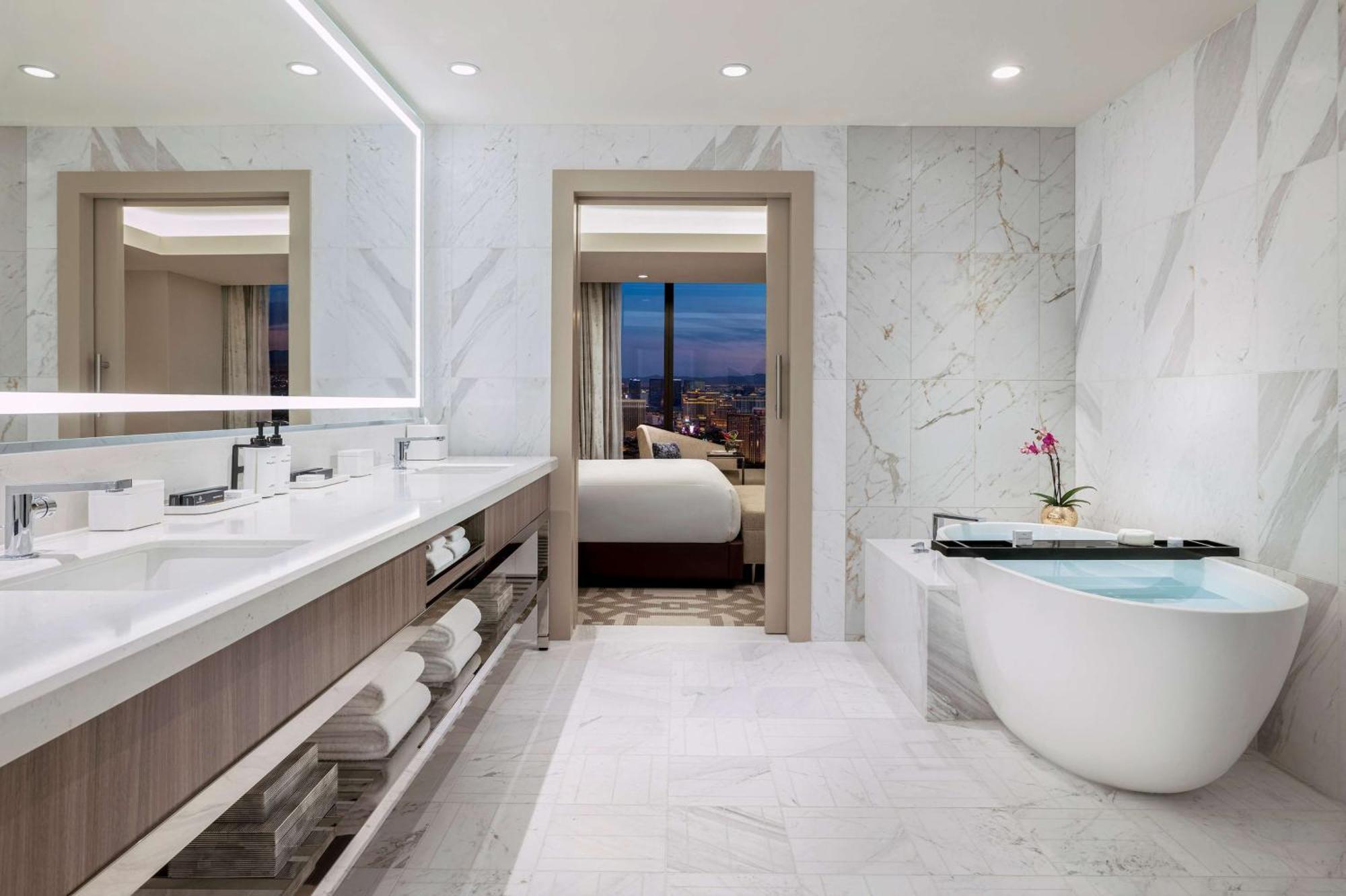 Suite de 1 dormitorio con vistas a la ciudad - 1 cama grande