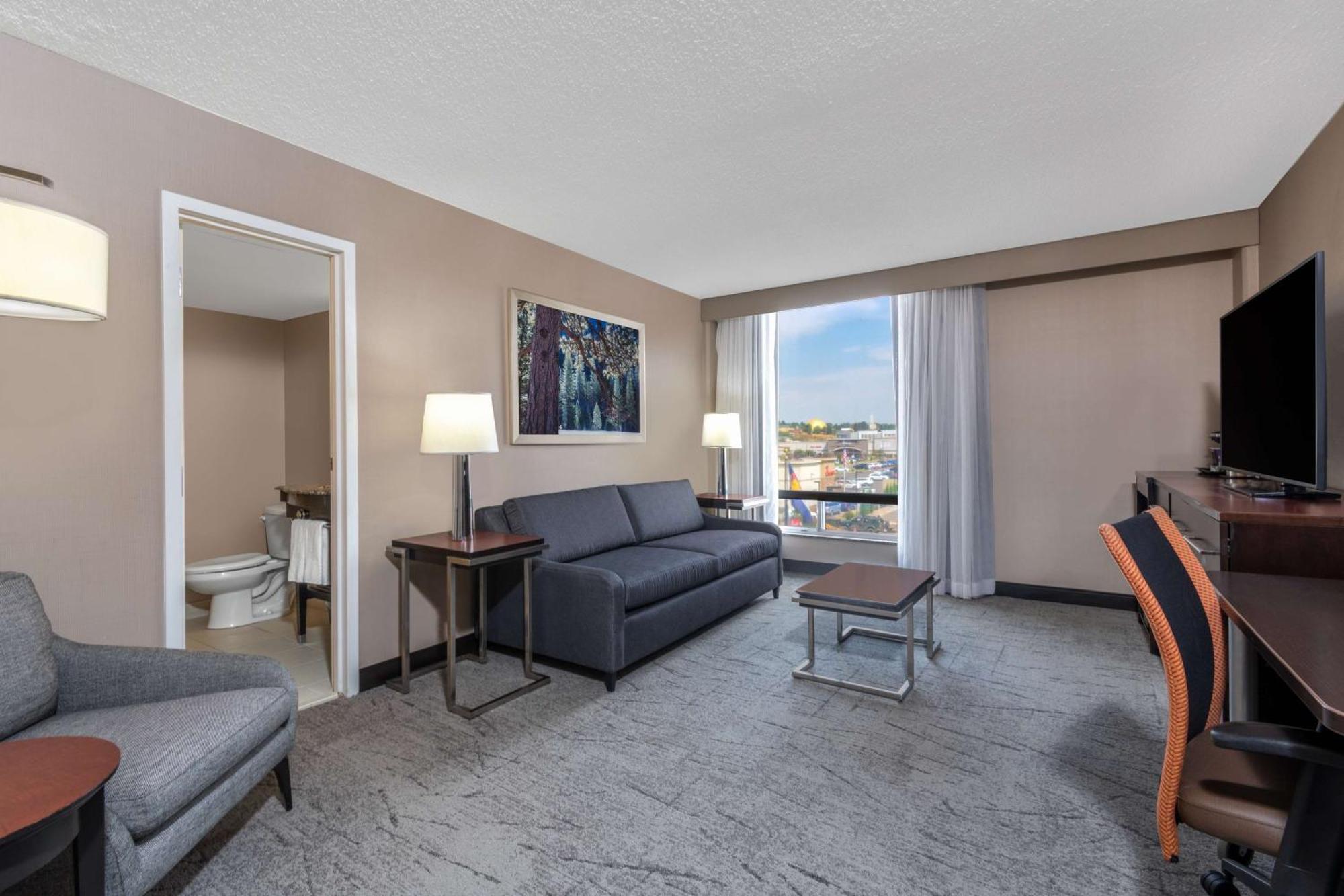 One-Bedroom King Suite,1706023300:JPEG