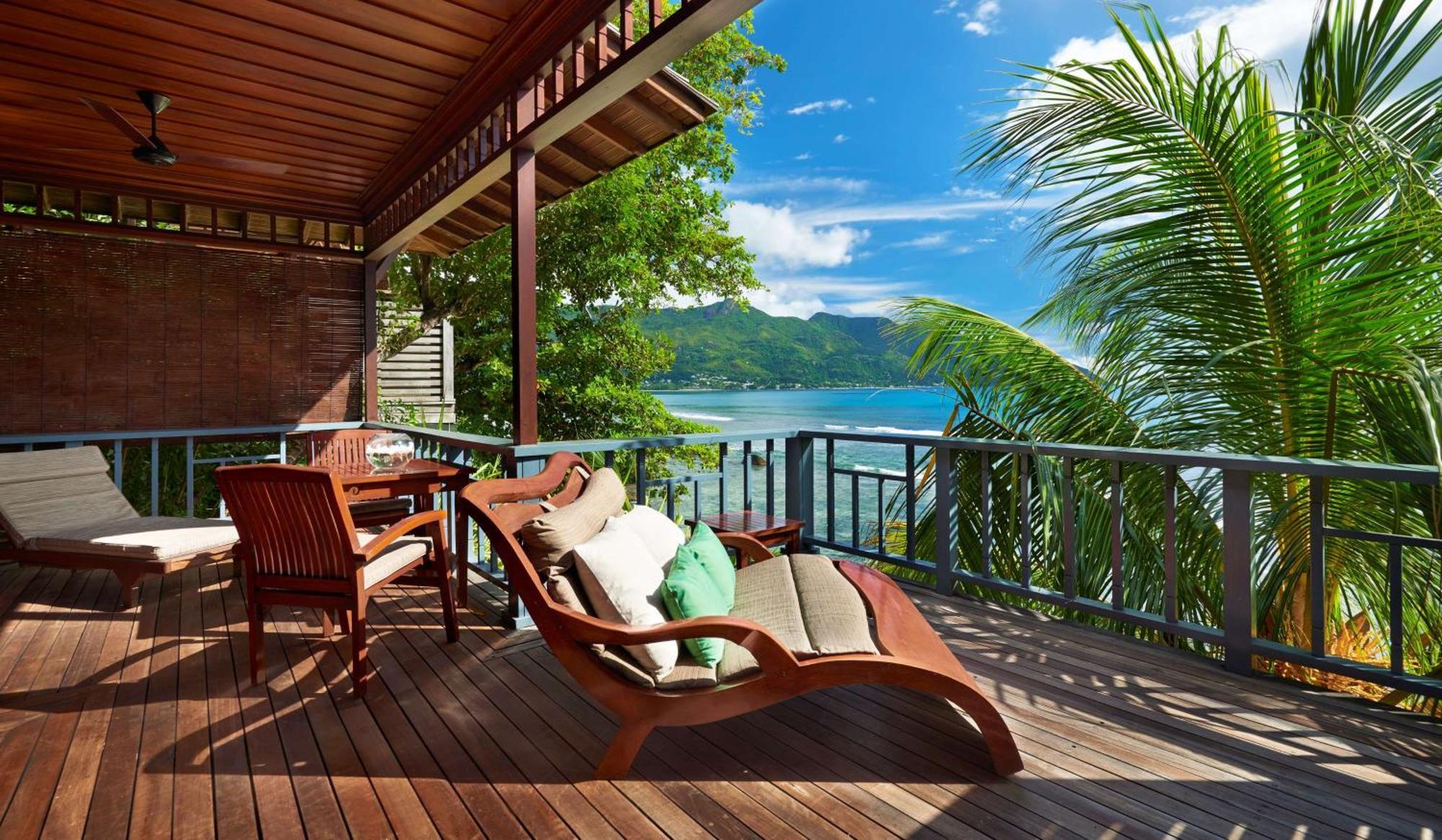 King Oceanfront Villa