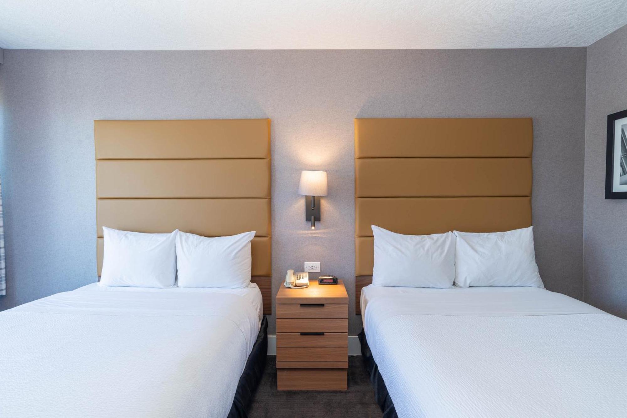 Standard Room 2 Double Beds