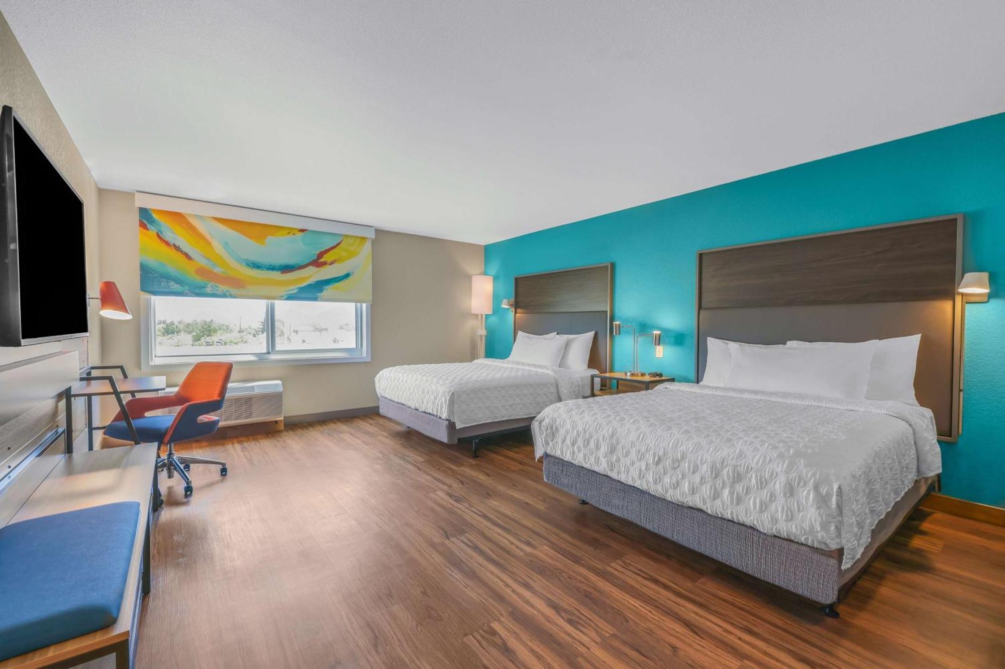 Queen Room with Two Queen Beds - Mobility and Hearing Access