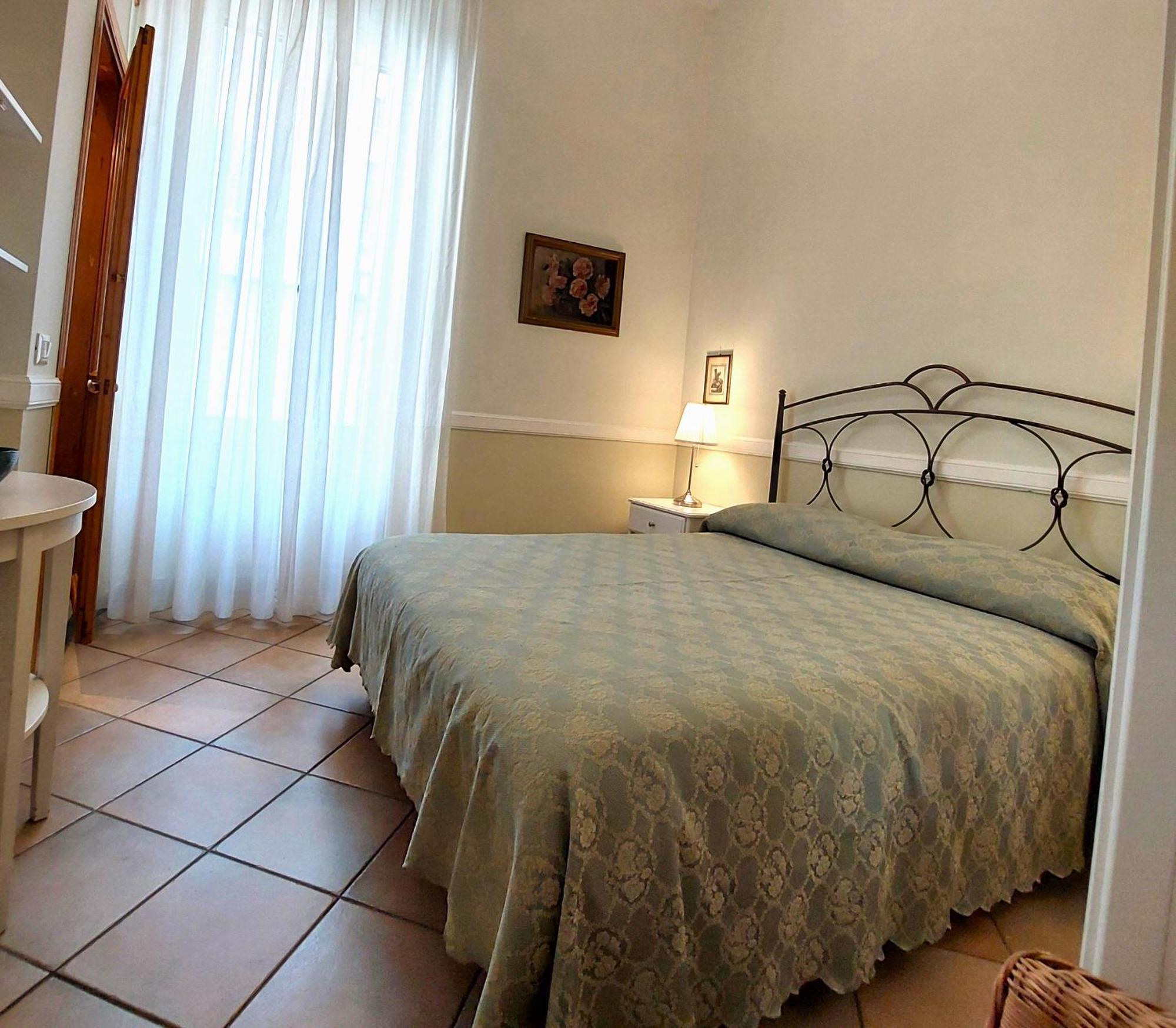 Single Room Private Bathroom