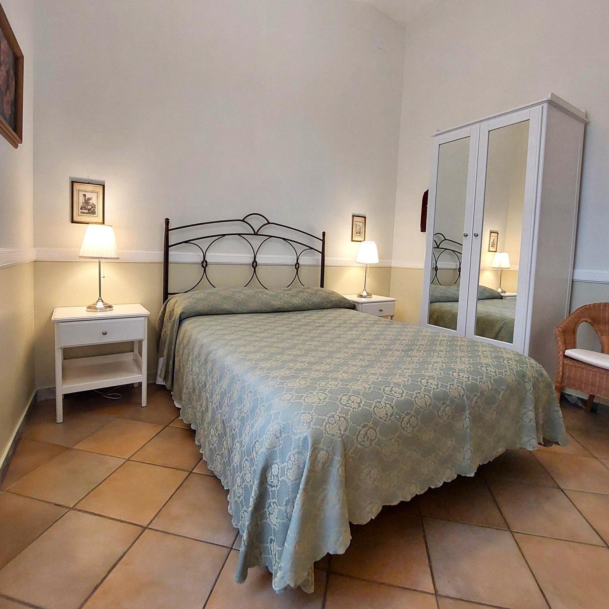 Single Room Private Bathroom