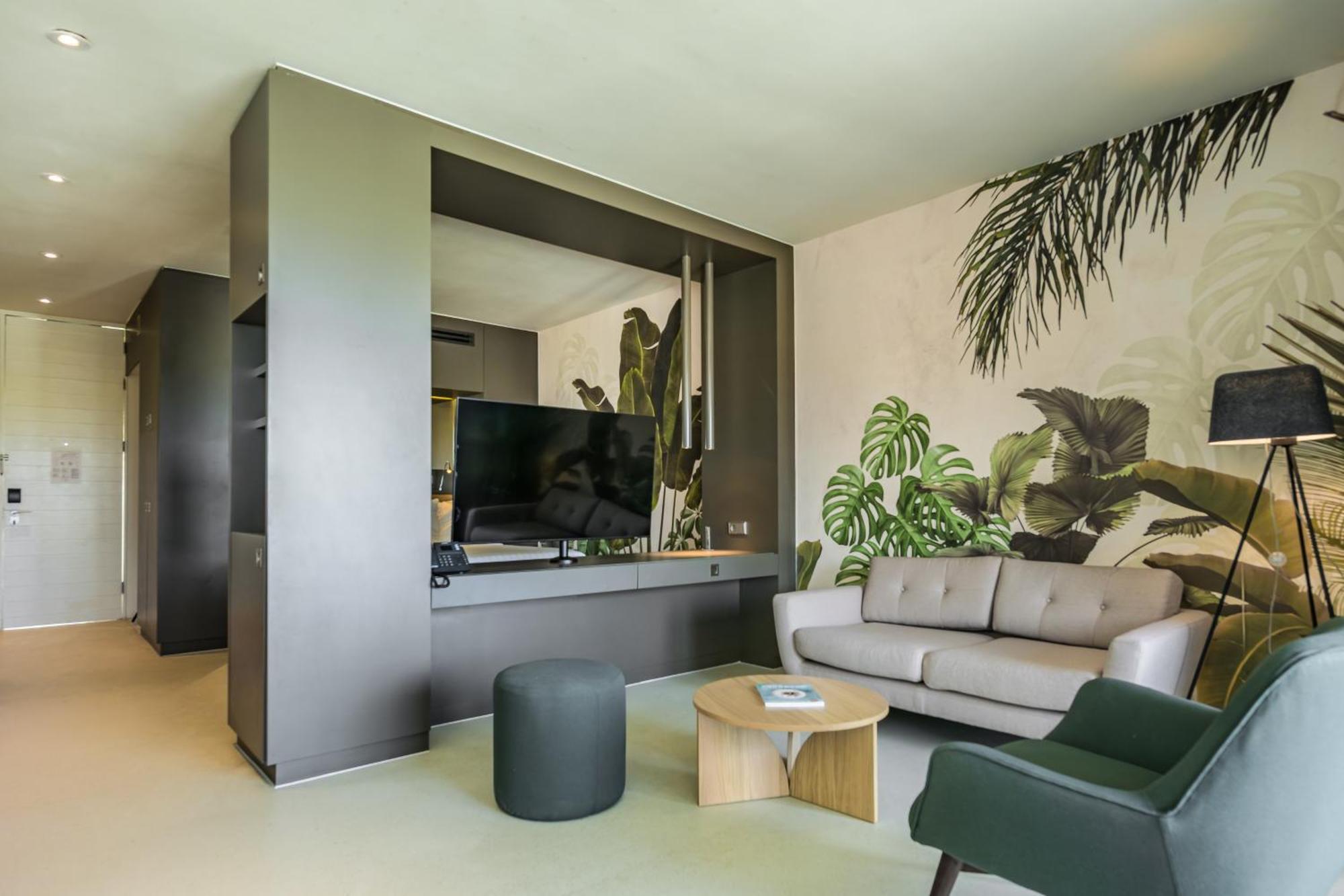 King Room Boulevard View