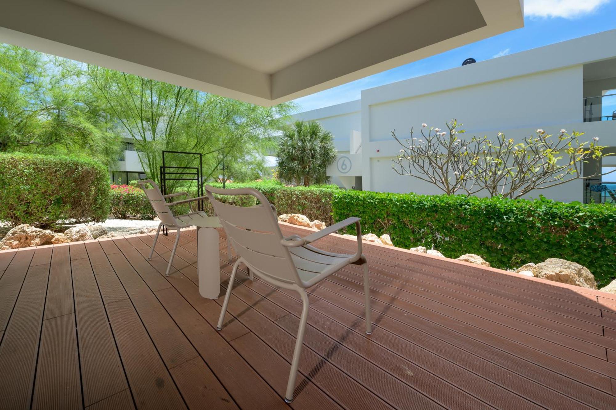 King Room Garden View