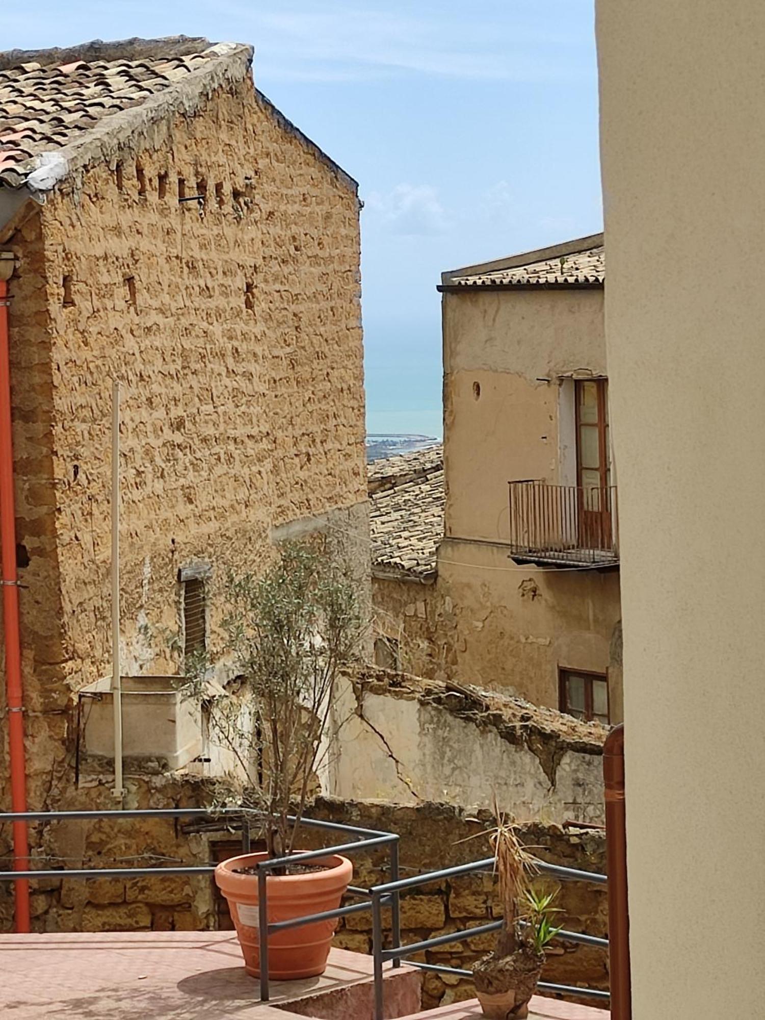 Double Room,1583595955:JPEG