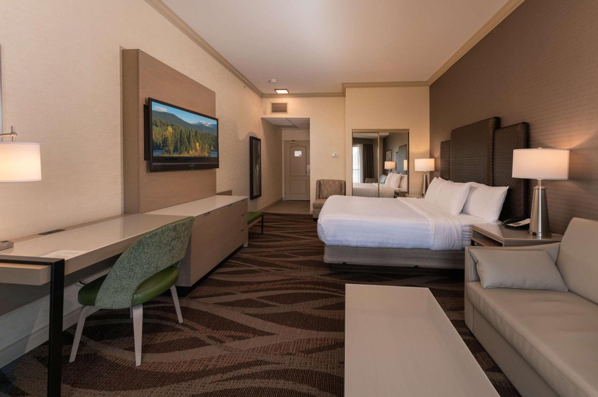 King Room with Sofa Bed