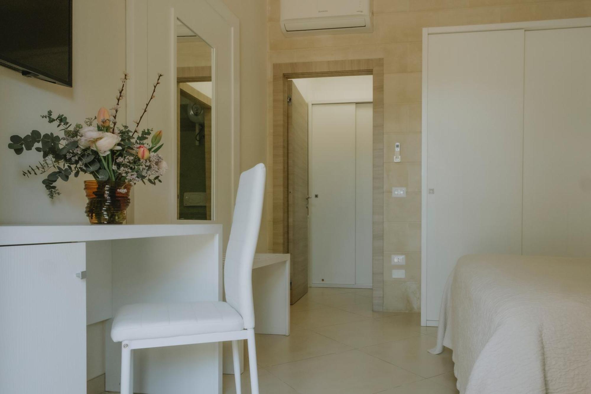 Camera Matrimoniale con Bagno Privato