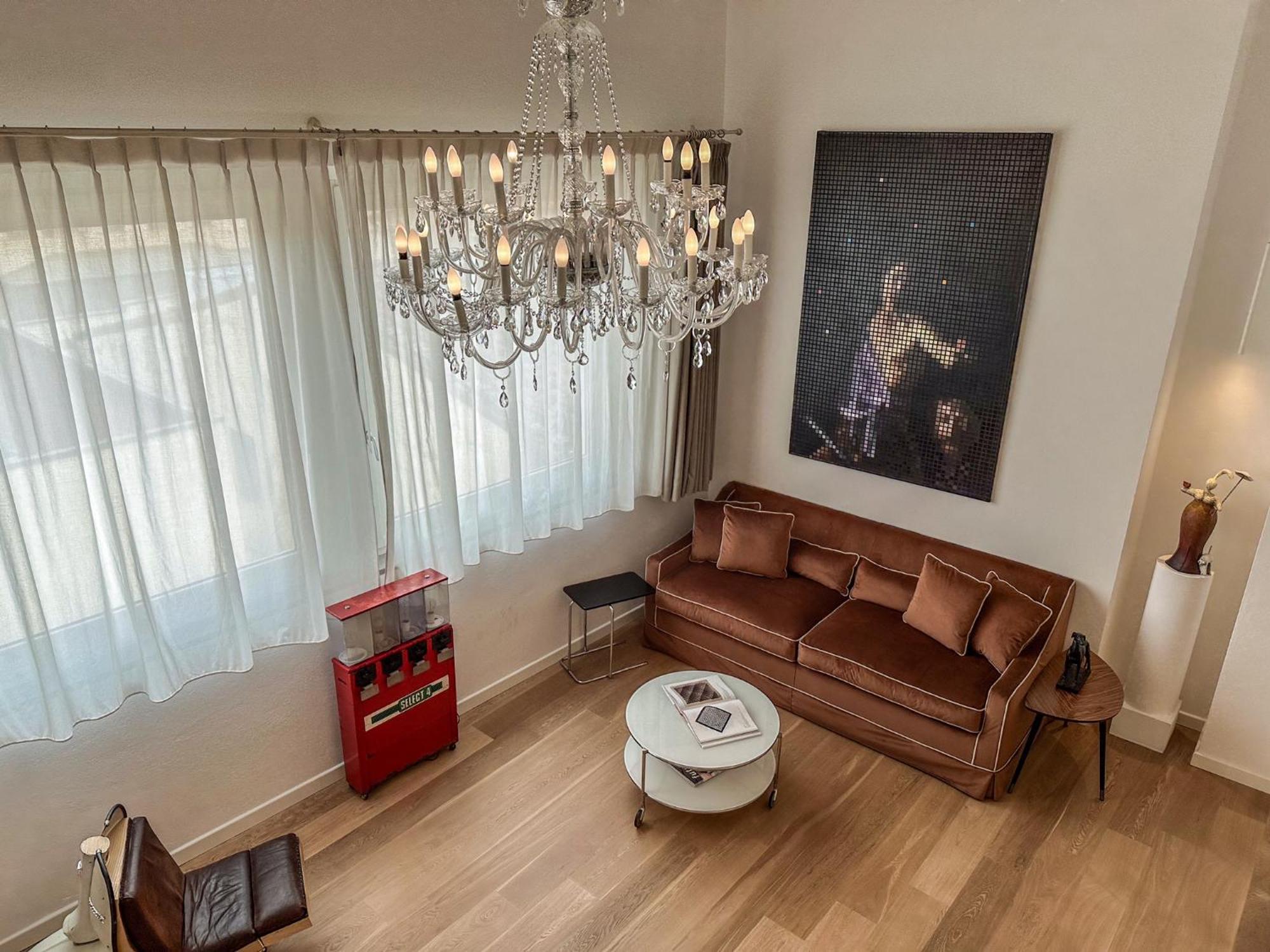One-Bedroom Apartment Penthouse