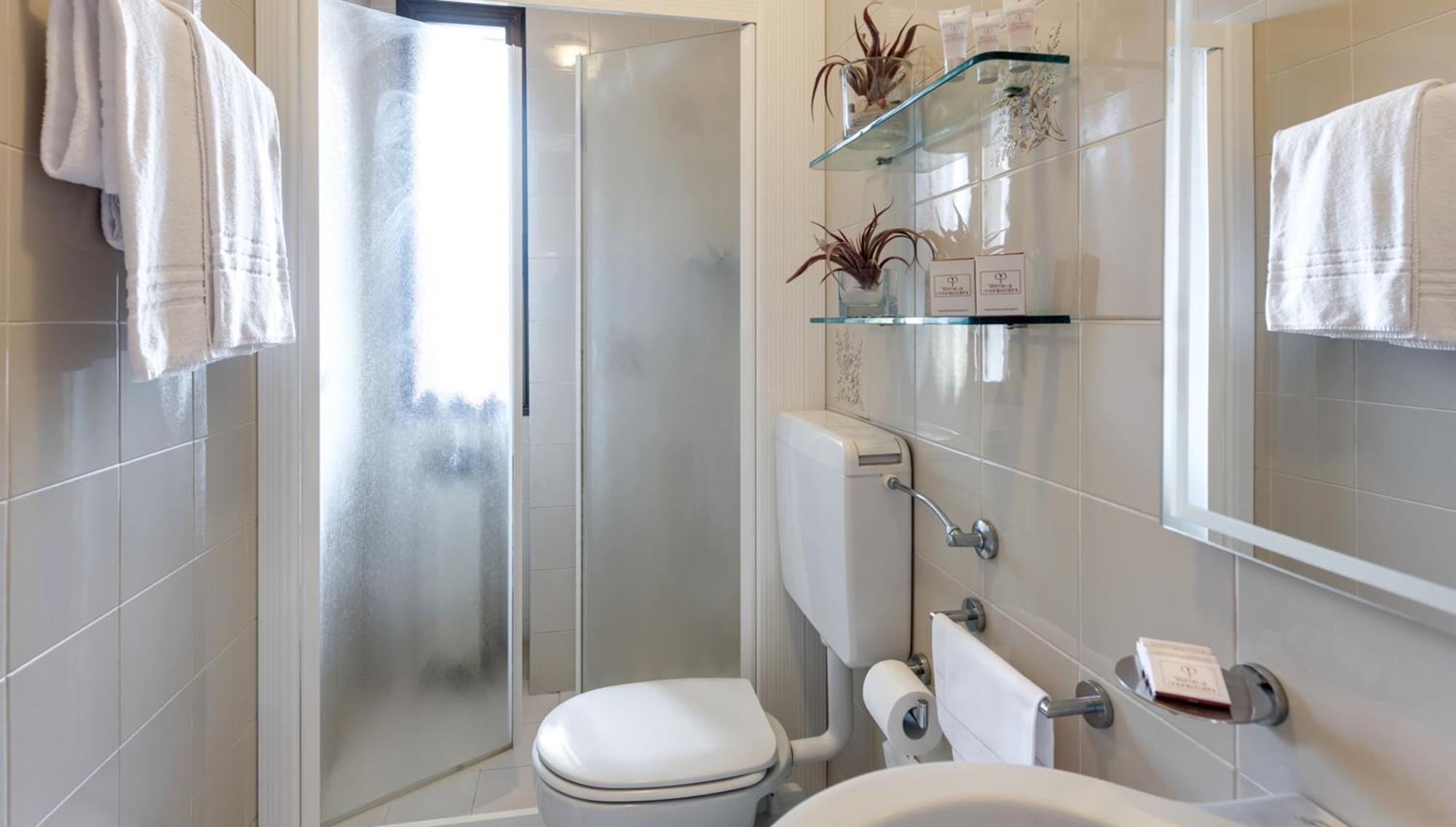 Basic Double Room Balcony Annex