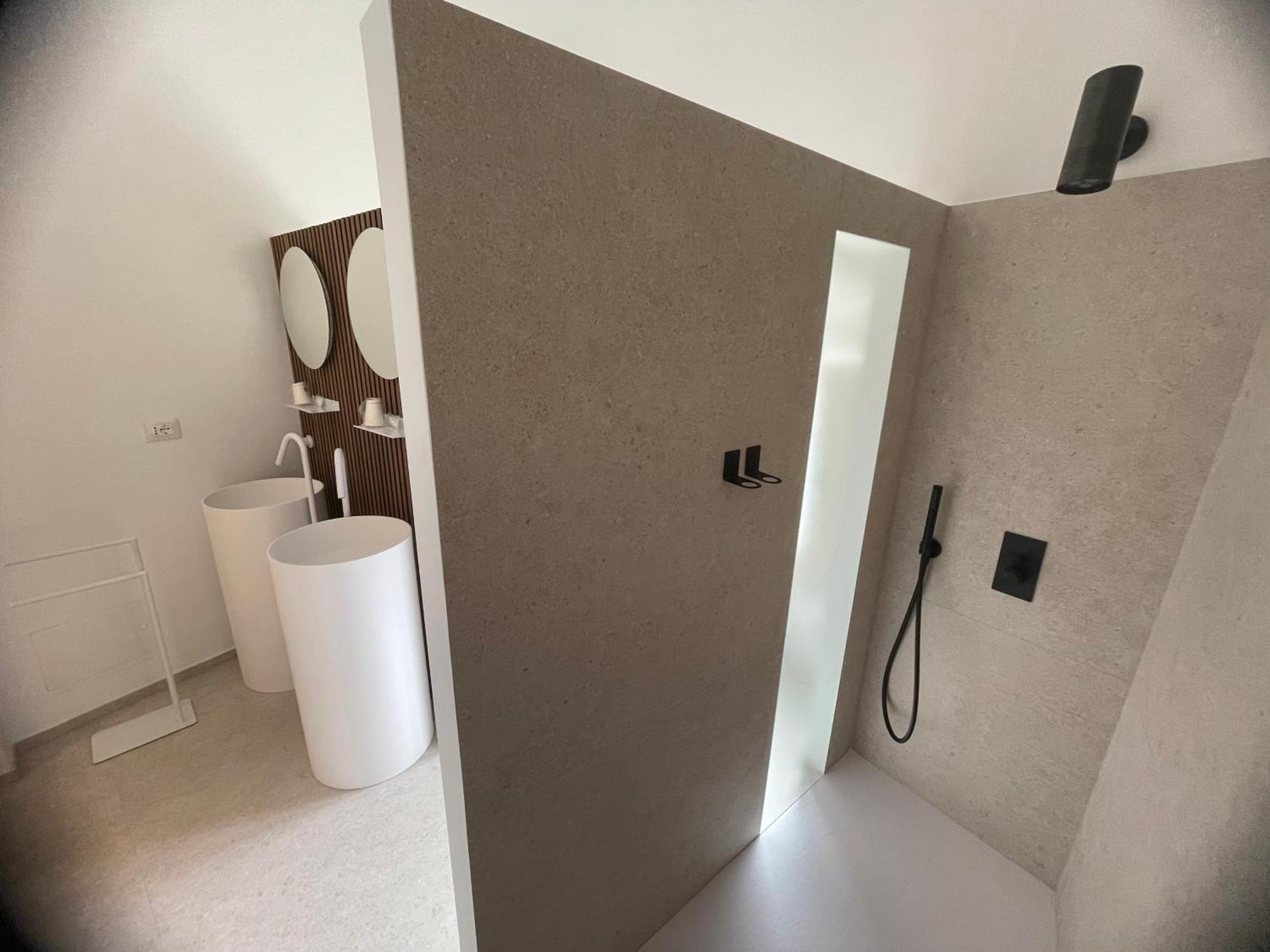 Queen Room Spa Bath