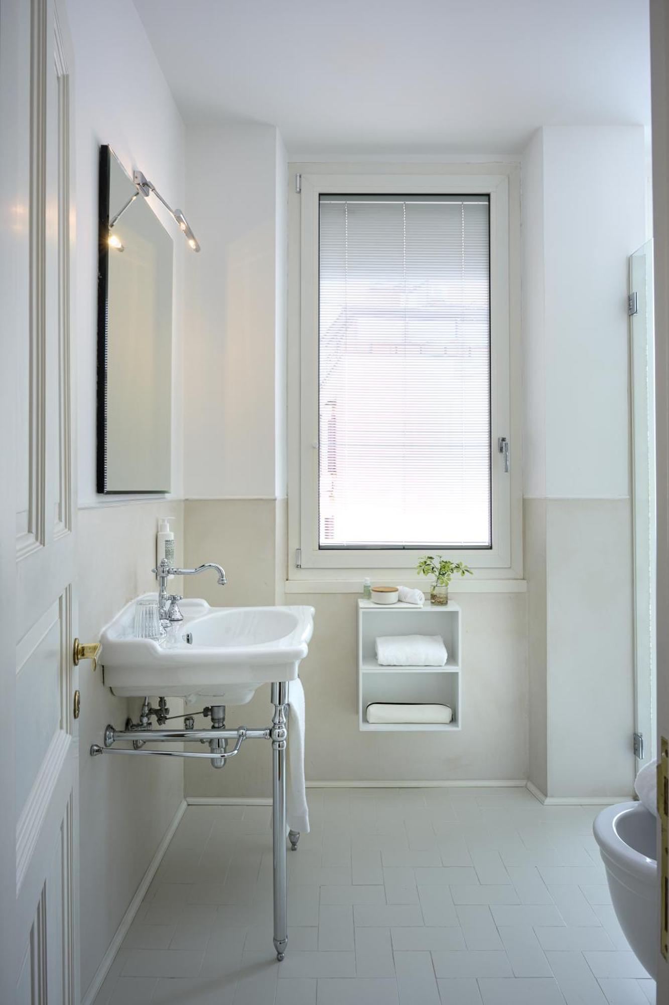 Classic Single Room