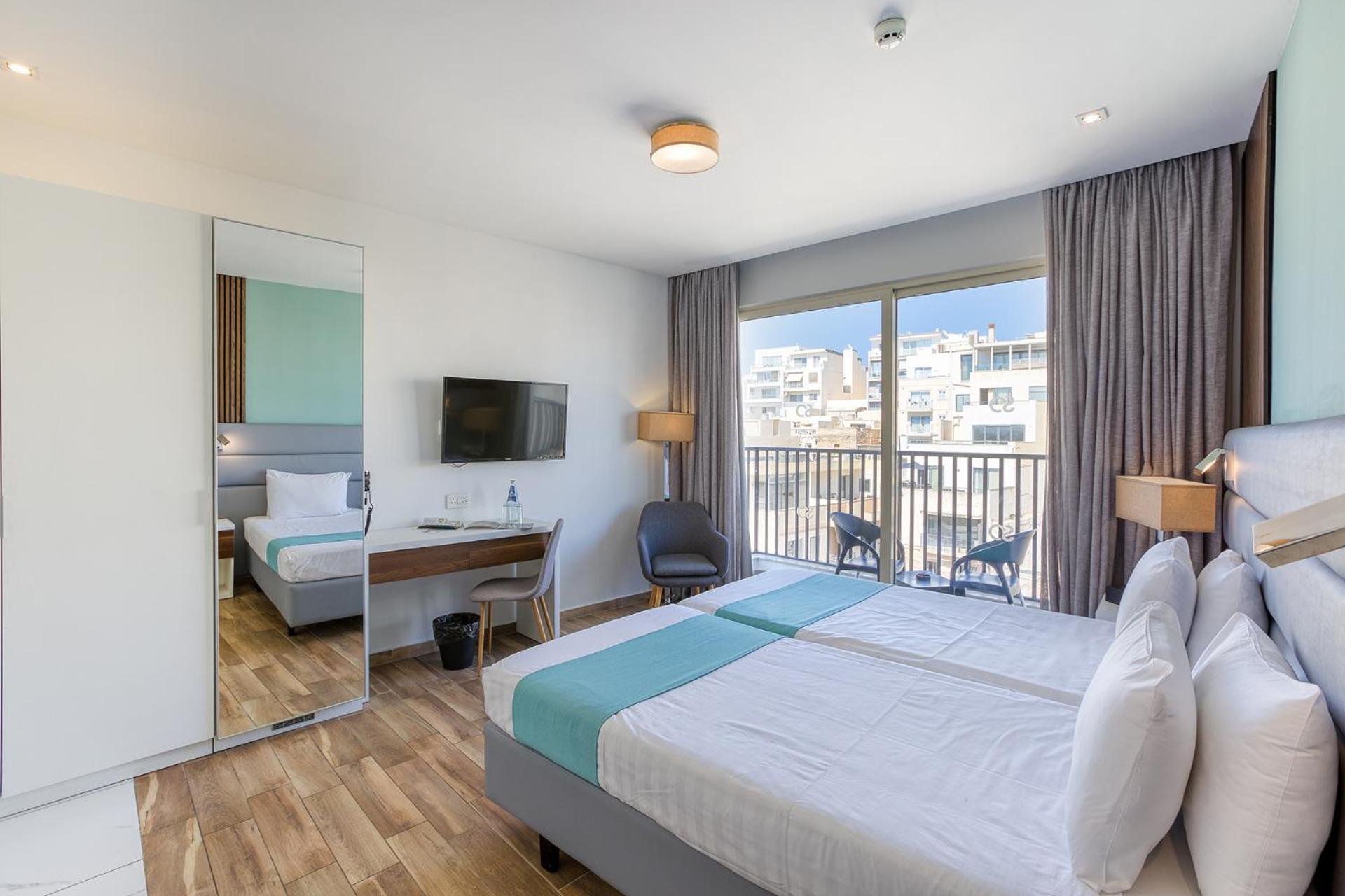 Standard Twin Room Balcony