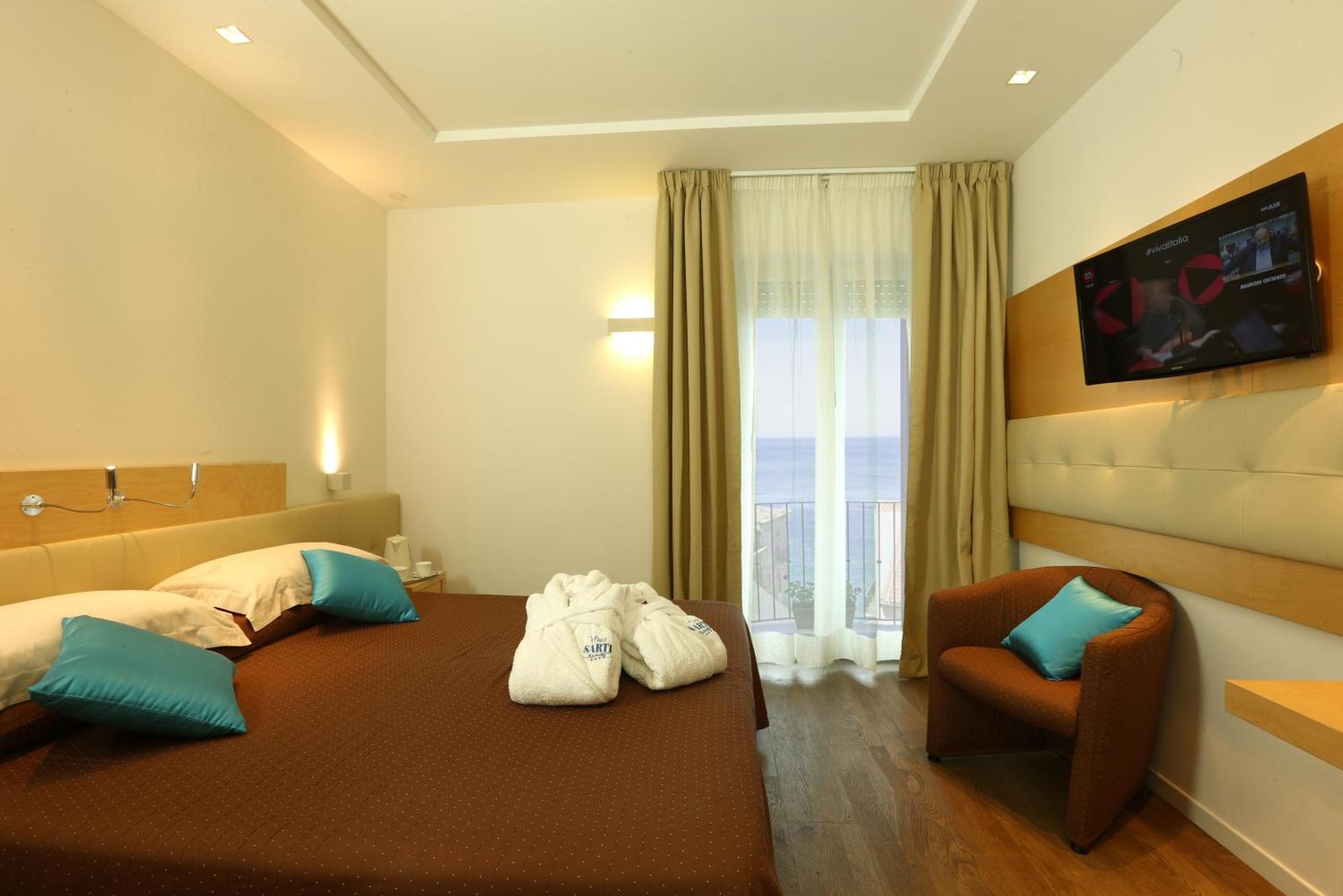 Superior Double or Twin Room Sea View