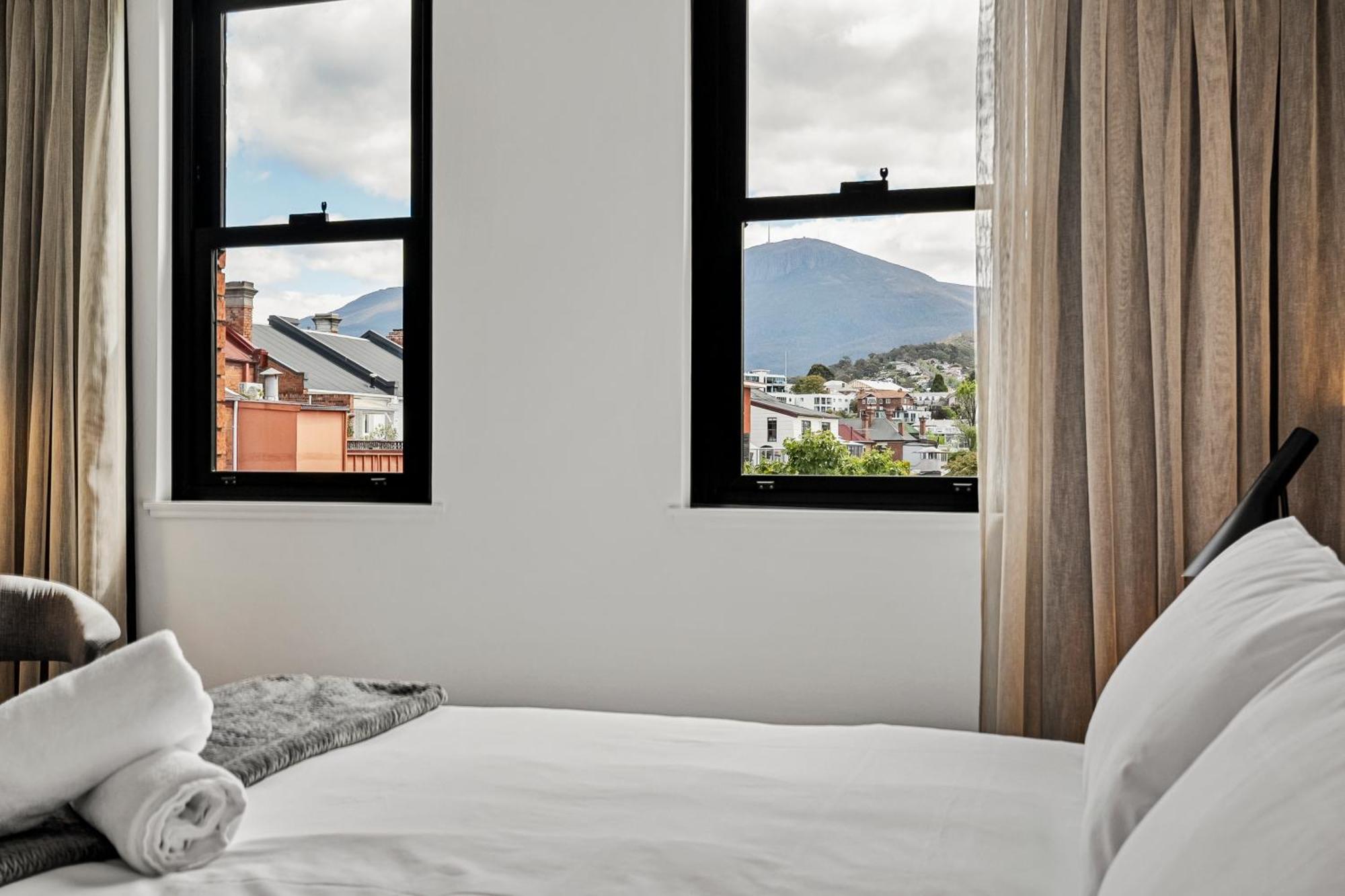 King Room Mountain View