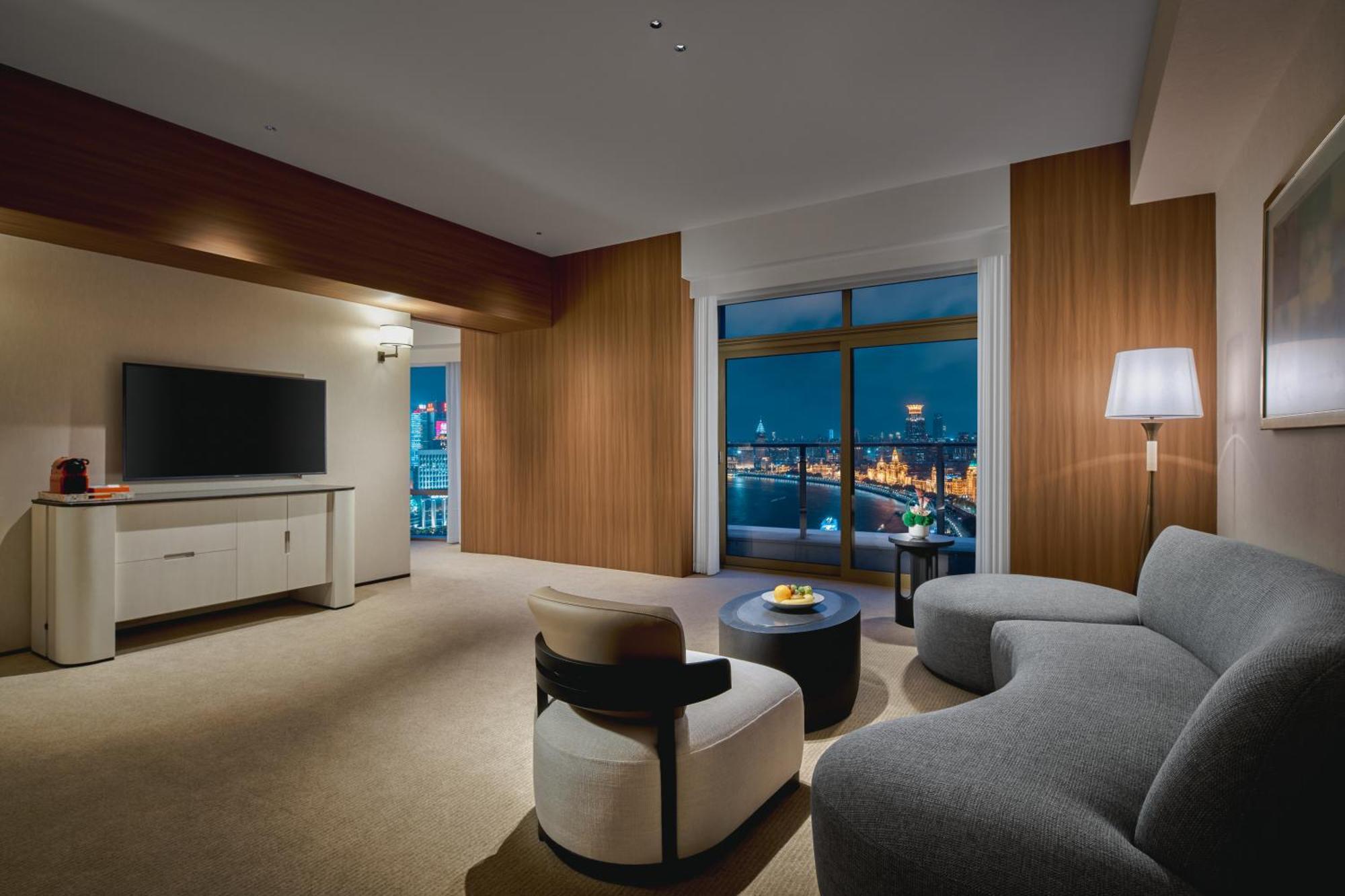 Standard King Suite