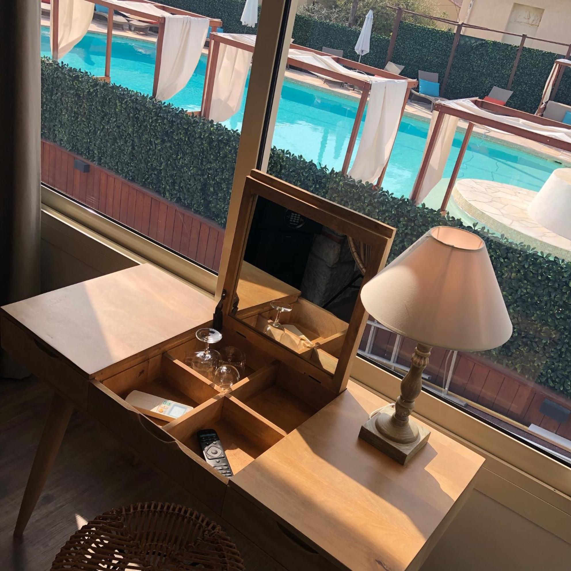 Junior Suite con Vista Piscina