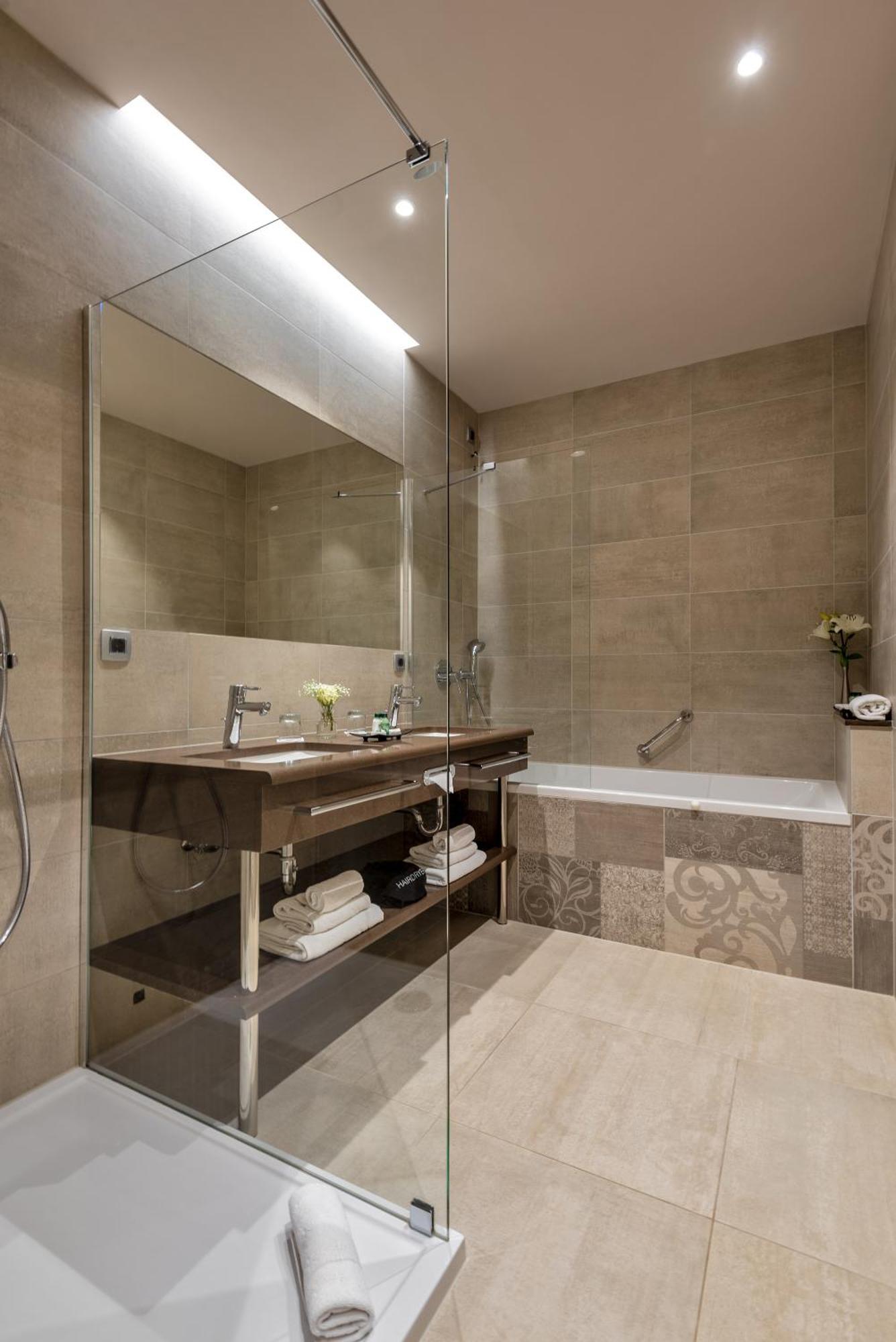 Superior Double or Twin Room Balcony Sea View