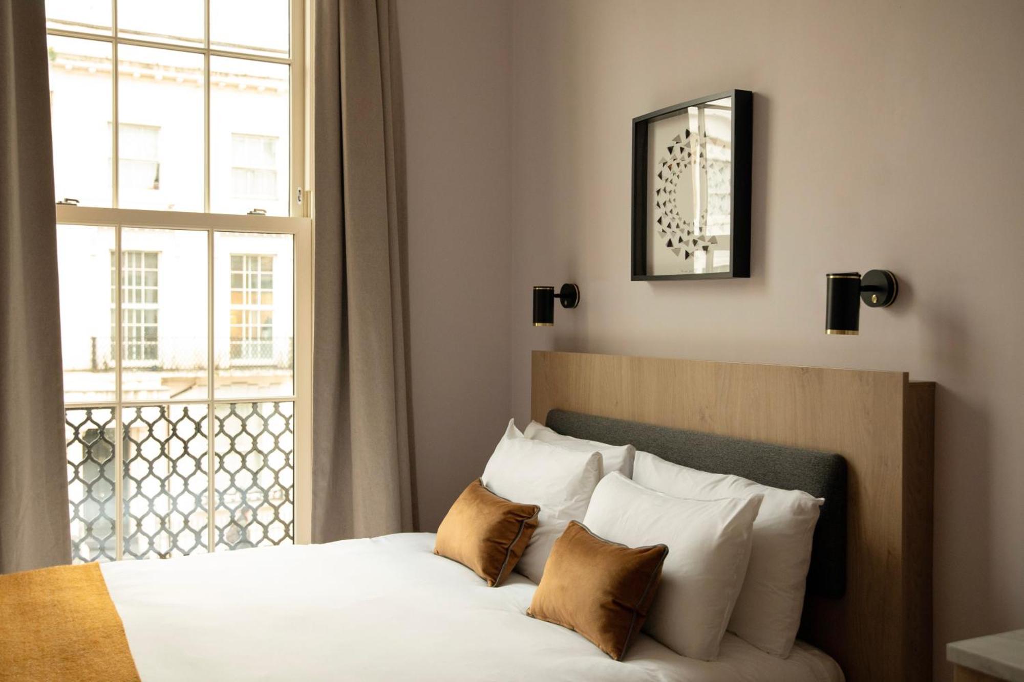 Compact Room