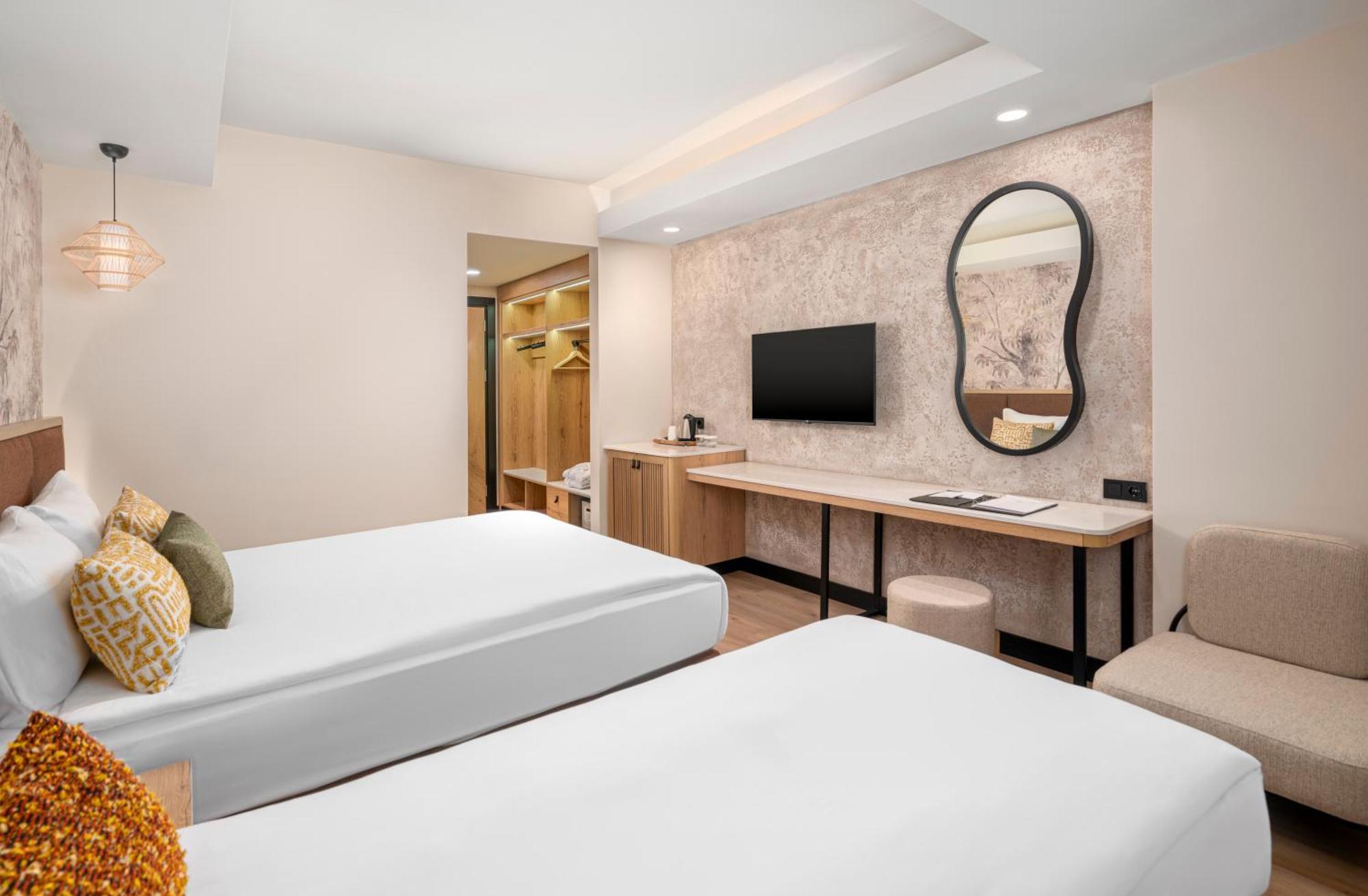 Doppelzimmer mit Poolblick