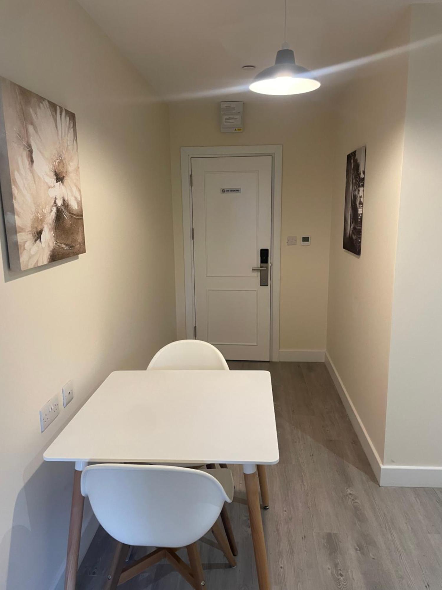 One-Bedroom Apartment Non-Smoking