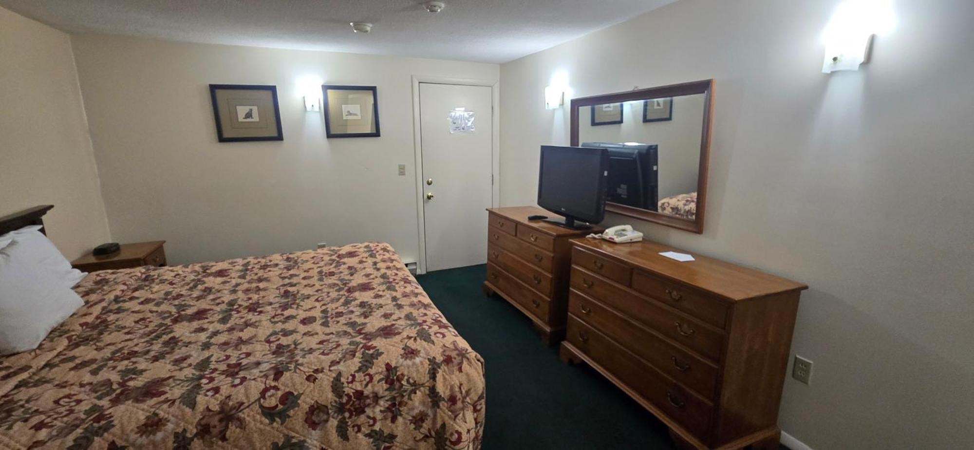 One Bedroom Suite - Non-Smoking