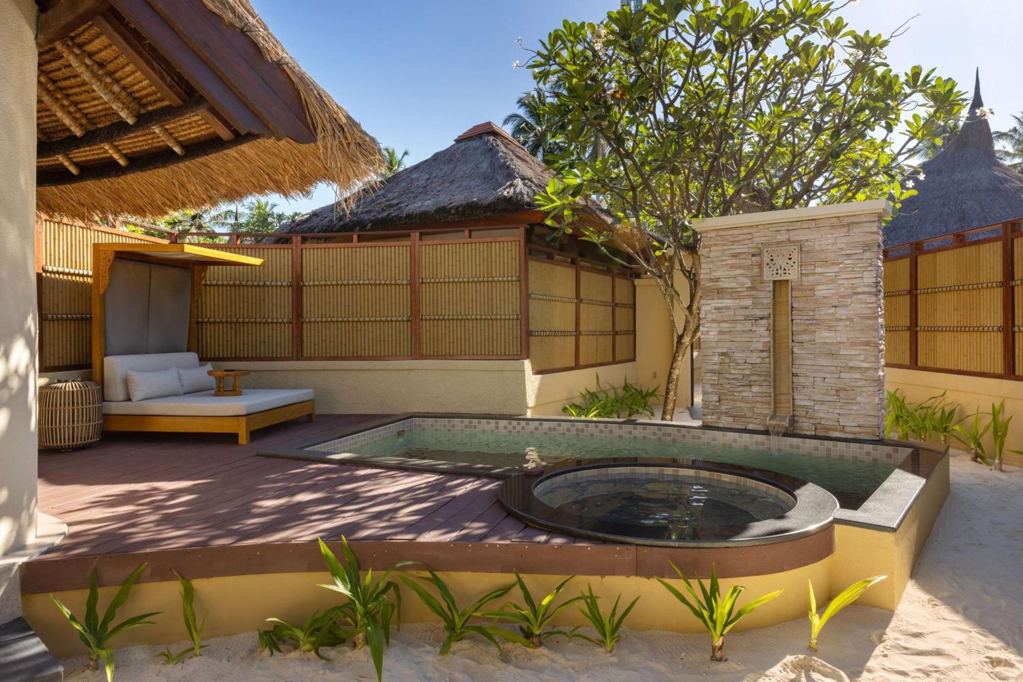 Beachfront Pool Villa