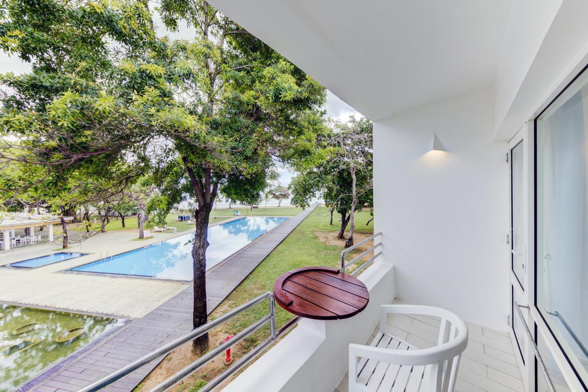 Suite - Discounts (10% off on F&B, 10% off on Marine Mammal Safari, 15% on SPA)
