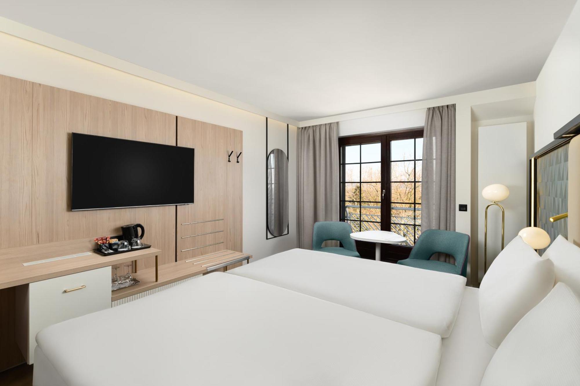 Premium Twin Room Wellness Fitness Access