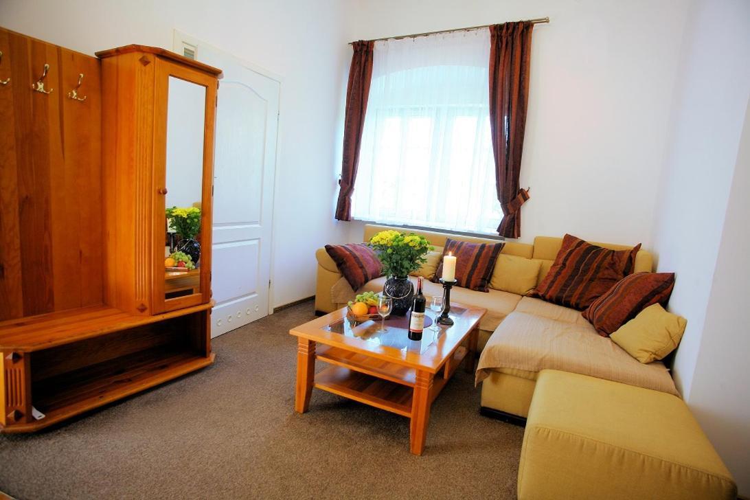Superior Family Room
