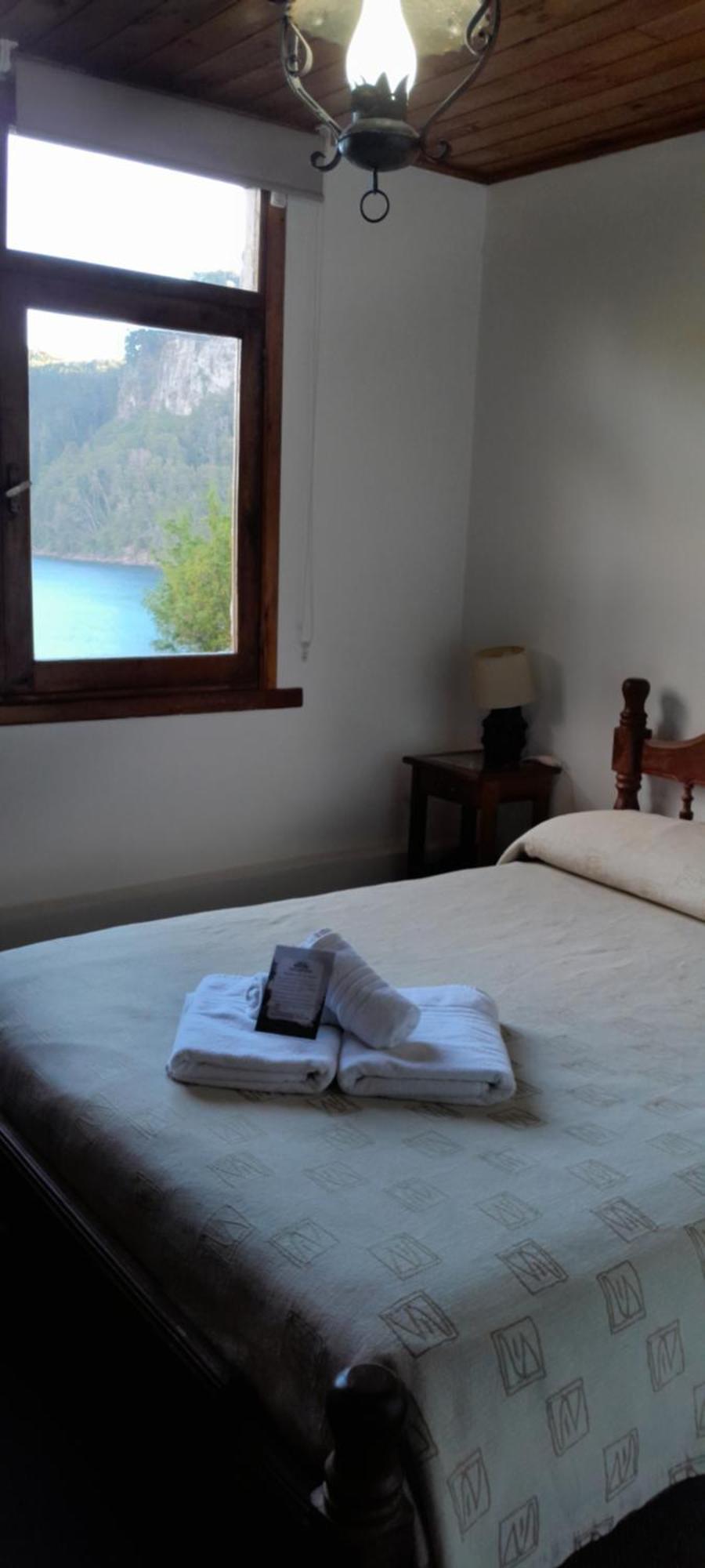 Double or Twin Room Lake View