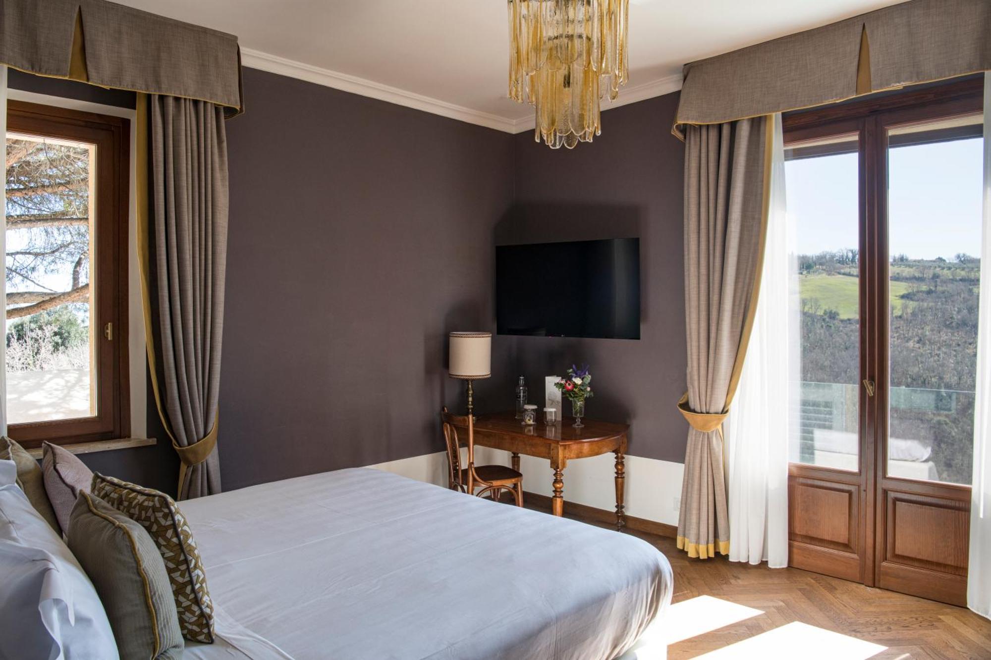 Queen Room Balcony