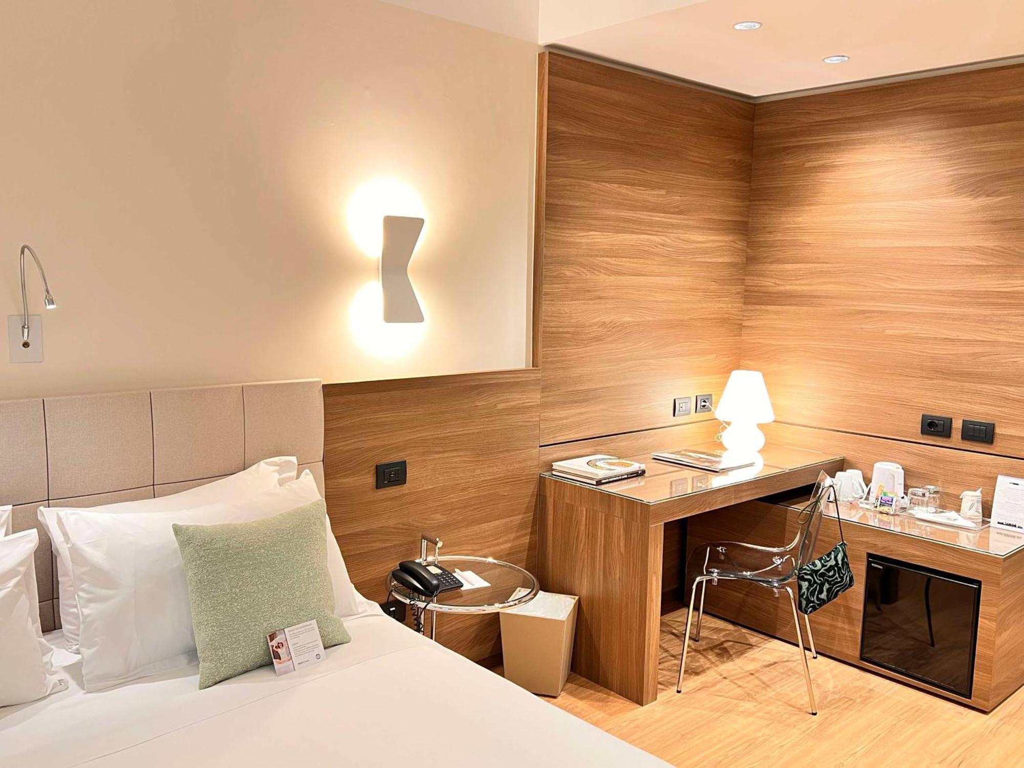 Comfort Queen Room
