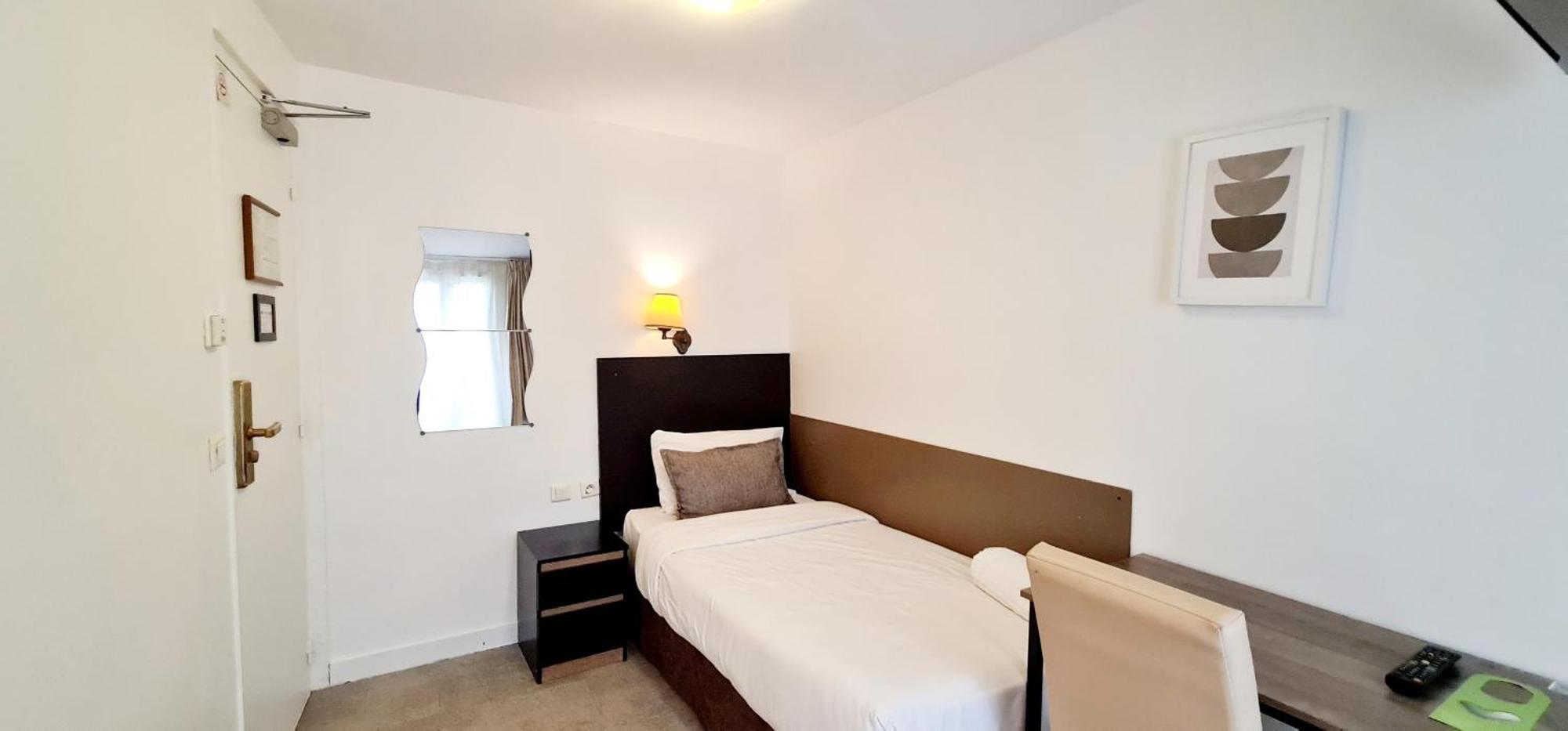 Single Room with Shared Bathroom,1661125066:JPEG