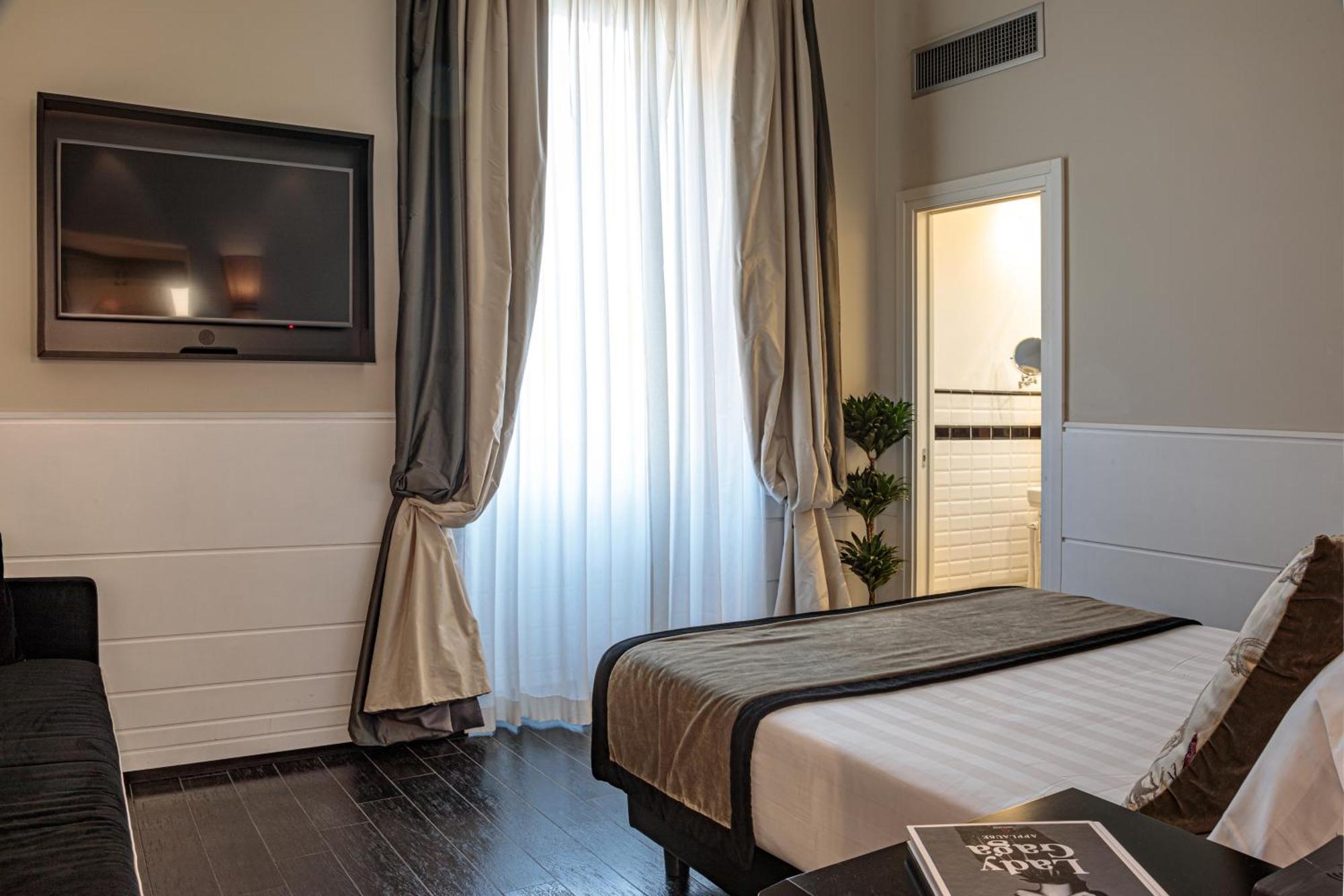 Deluxe Triple Room