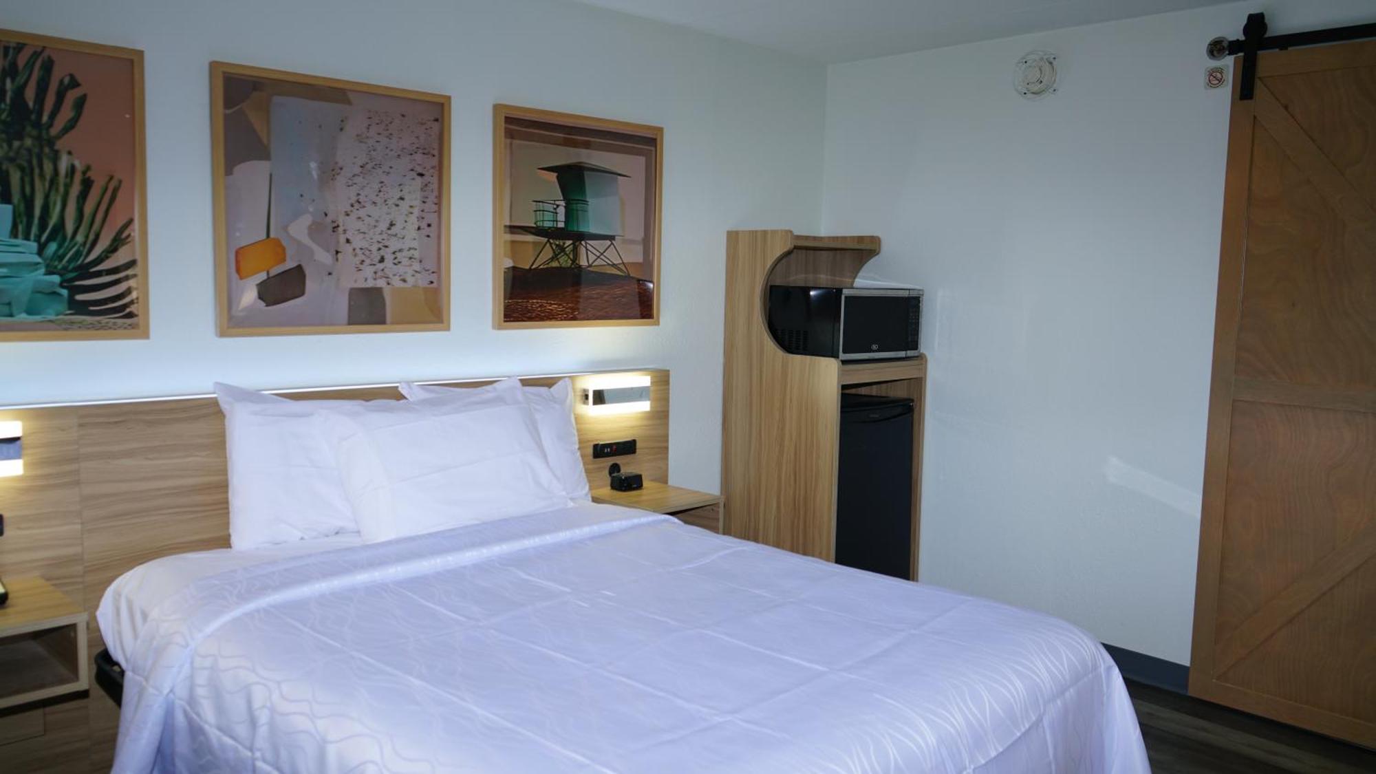 Superior Queen Room