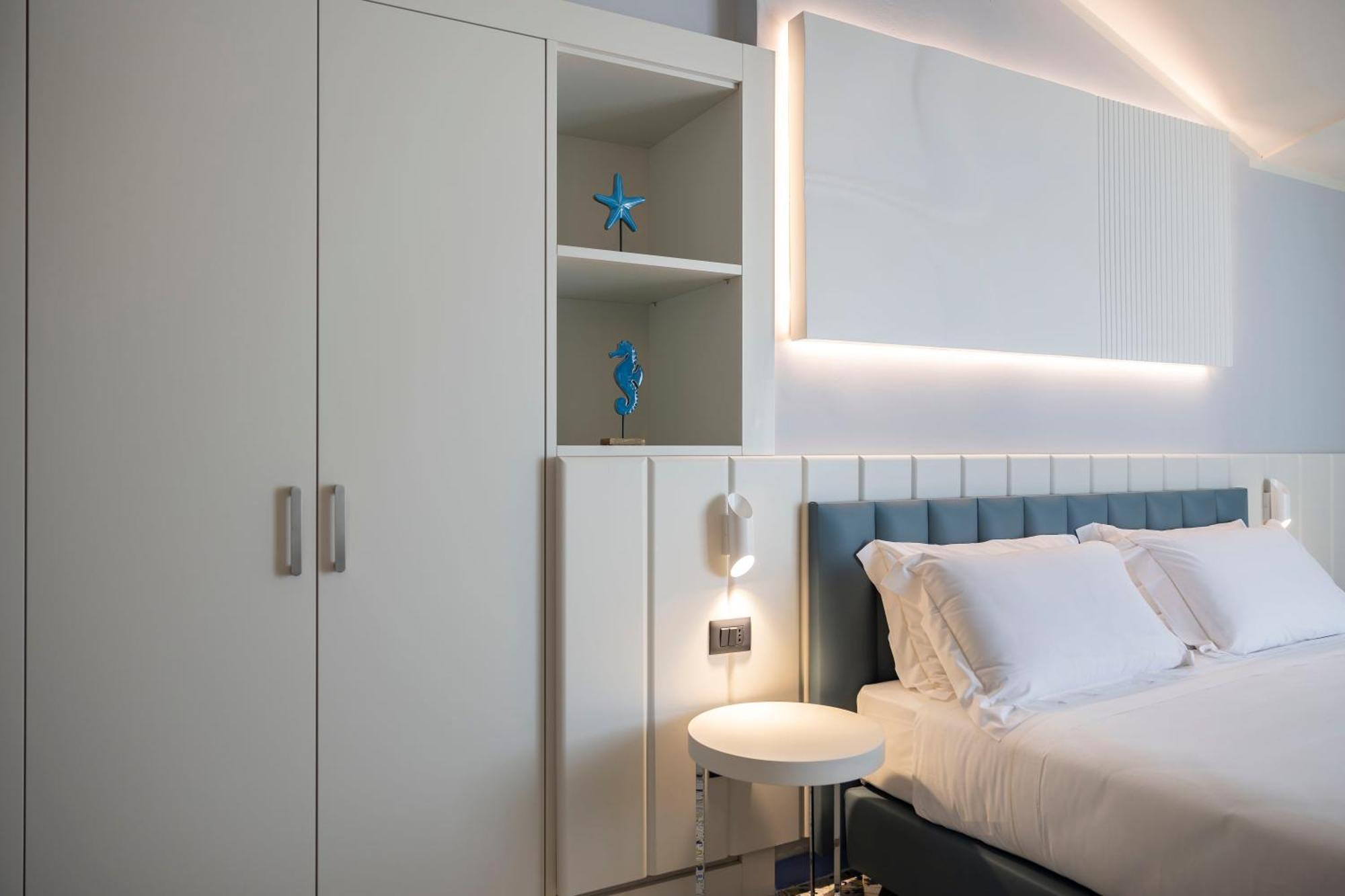 Deluxe Double or Twin Room Sea View