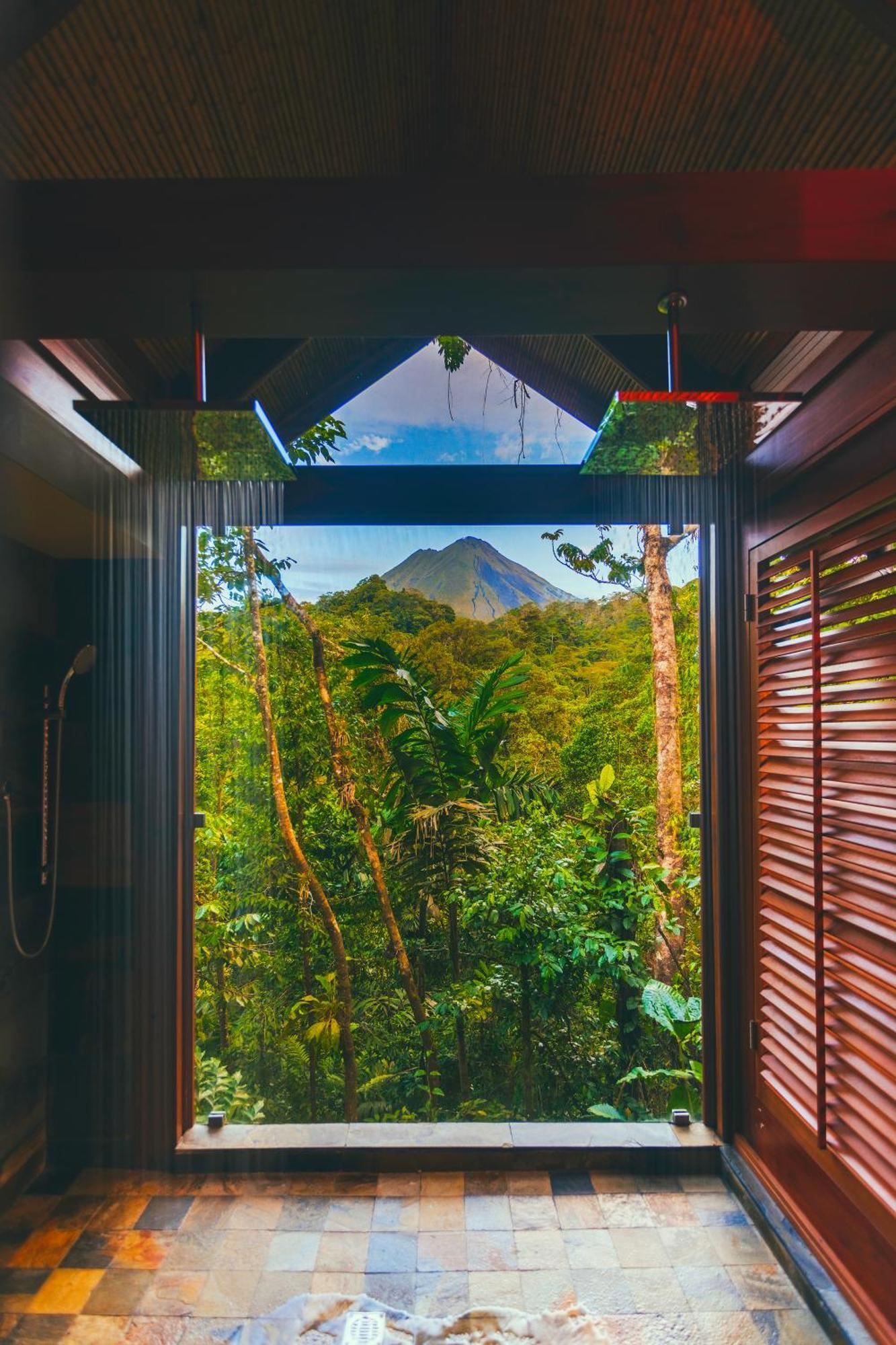 Canyon Casita Queen
